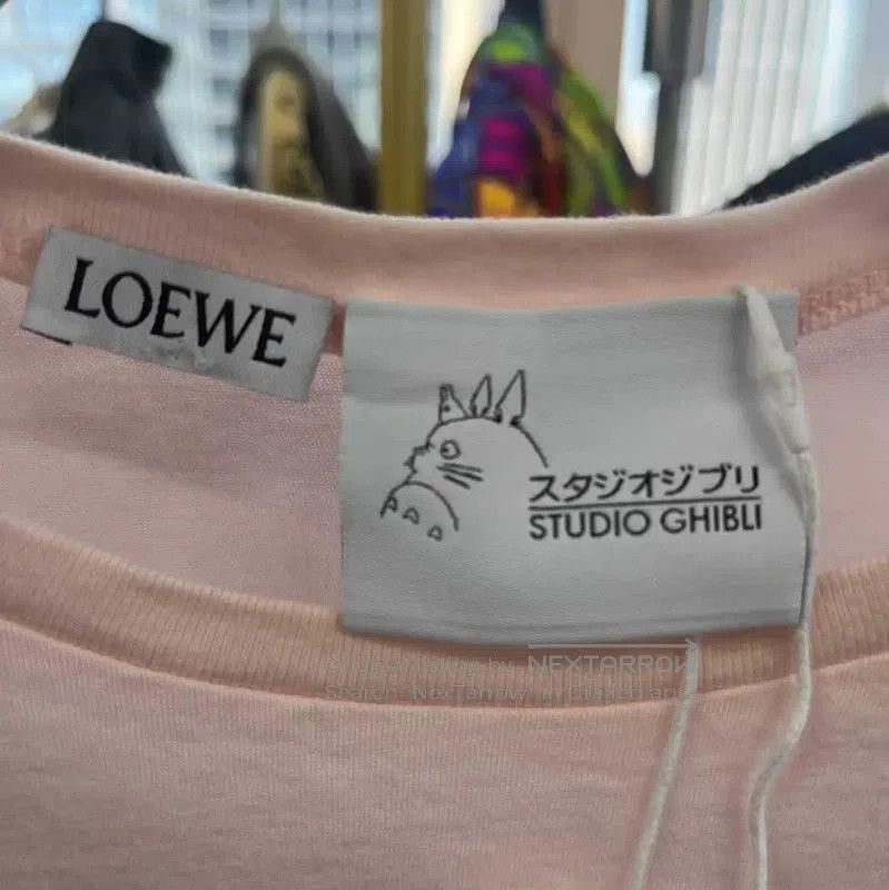Loewe Loewe Pink T-Shirt with Unique Design . Size S / US 4 / IT 40 - 3 Thumbnail