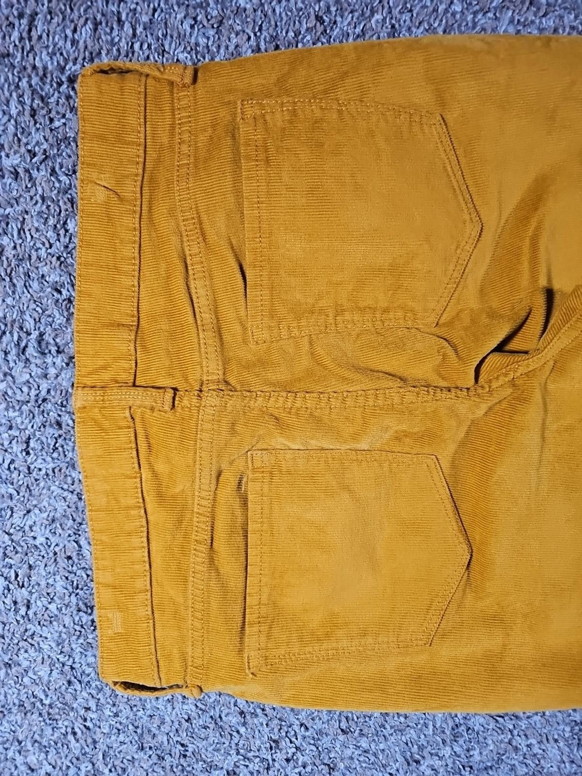 Old Navy Old Navy 10 ROCKSTAR Super Skinny HighRise Courduroy Pants Size 32" / US 10 / IT 46 - 8 Thumbnail