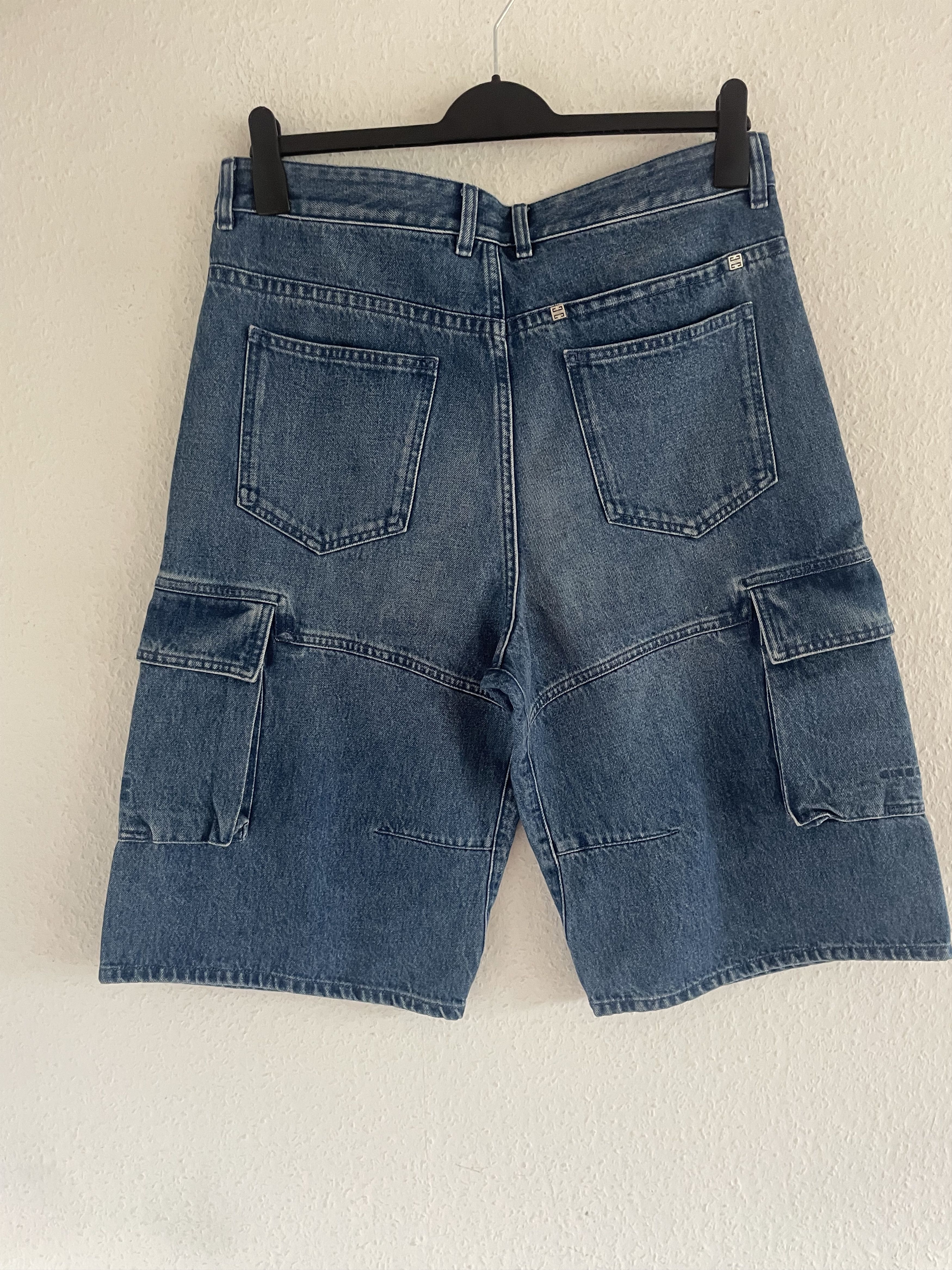 Givenchy Cargo Denim Shorts Size US 33 - 9 Thumbnail