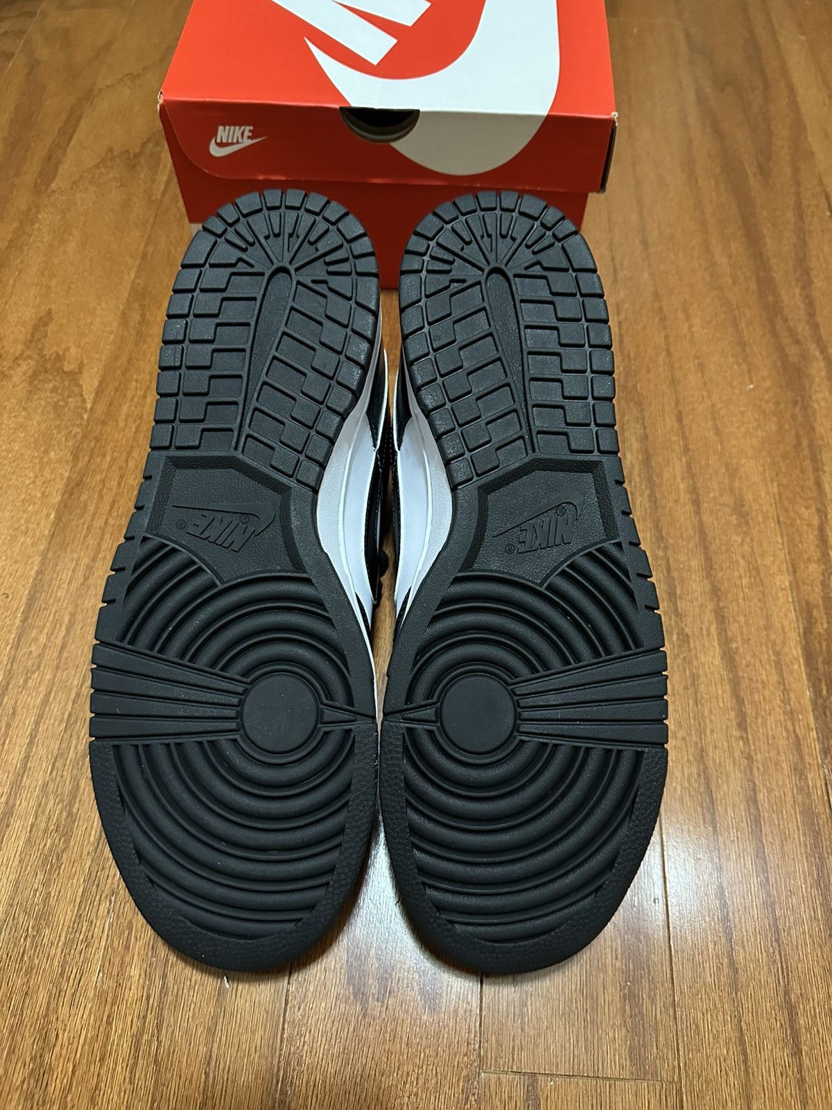 Nike Nike Dunk Low Retro SE Size US 10.5 / EU 43-44 - 5 Thumbnail