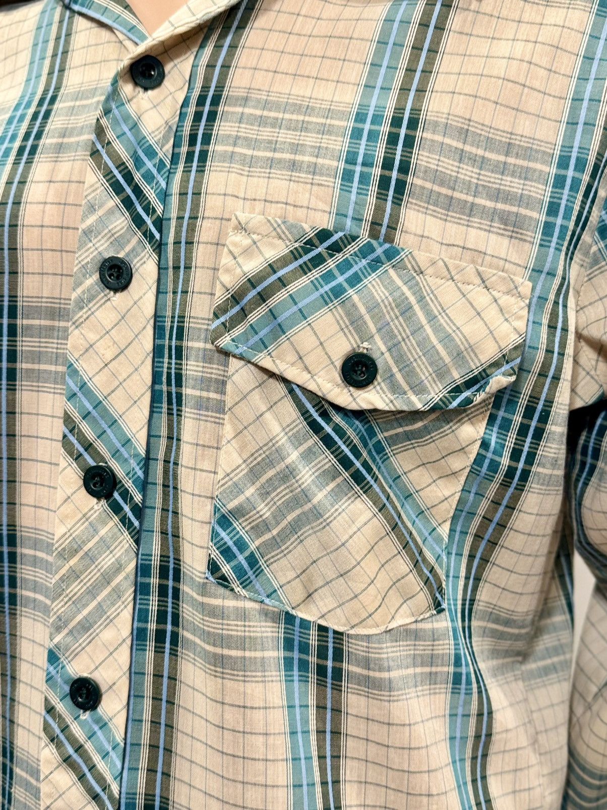 Vintage Men’s 1970’s Plaid Button Down Shirt Size US M / EU 48-50 / 2 - 4 Thumbnail