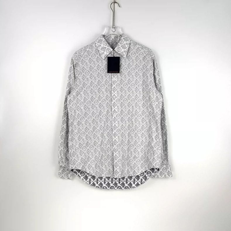 Louis Vuitton Louis Vuitton White and grey shirt with full logo shirt 250 Size US L / EU 52-54 / 3 - 3 Thumbnail