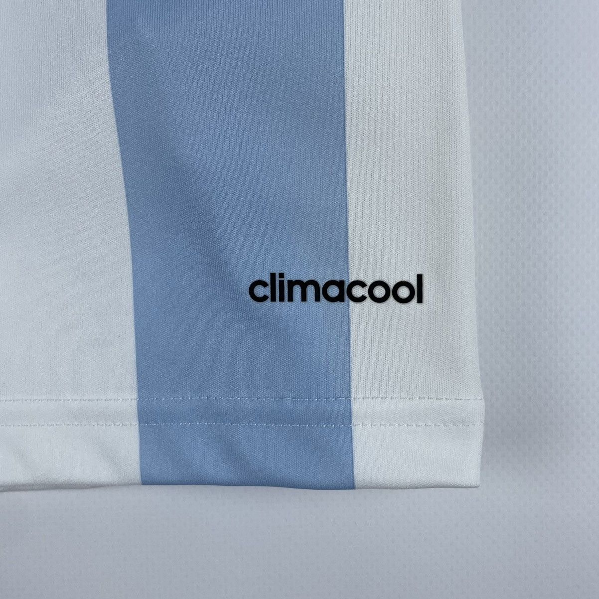 Adidas Vintage Adidas Argentina 2013-14 Home Soccer Jersey Football Size US L / EU 52-54 / 3 - 7 Thumbnail