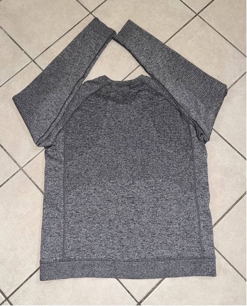Lululemon LULULEMON ENGINEERED WARMTH LONG SLEEVE CREW GREY SIZE XL Size US XL / EU 56 / 4 - 5 Thumbnail