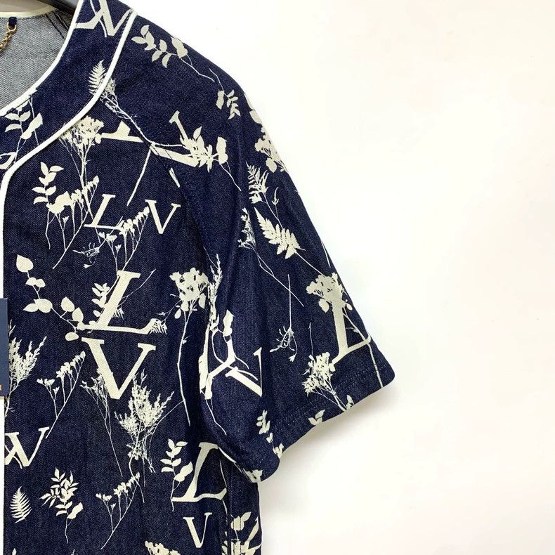 Louis Vuitton Louis Vuitton Dark blue denim shirt with short sleeves Size US L / EU 52-54 / 3 - 6 Thumbnail