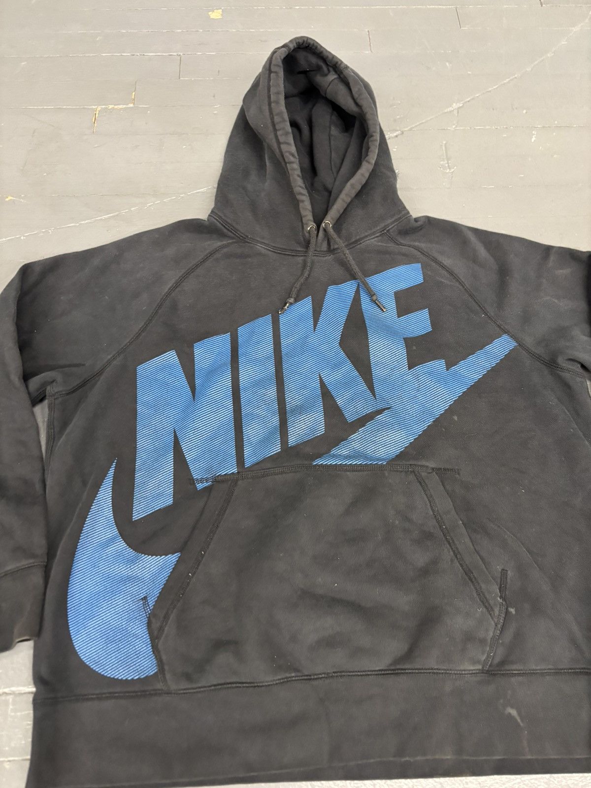 Nike Y2K Nike big logo hoodie Size US XL / EU 56 / 4 - 6 Thumbnail
