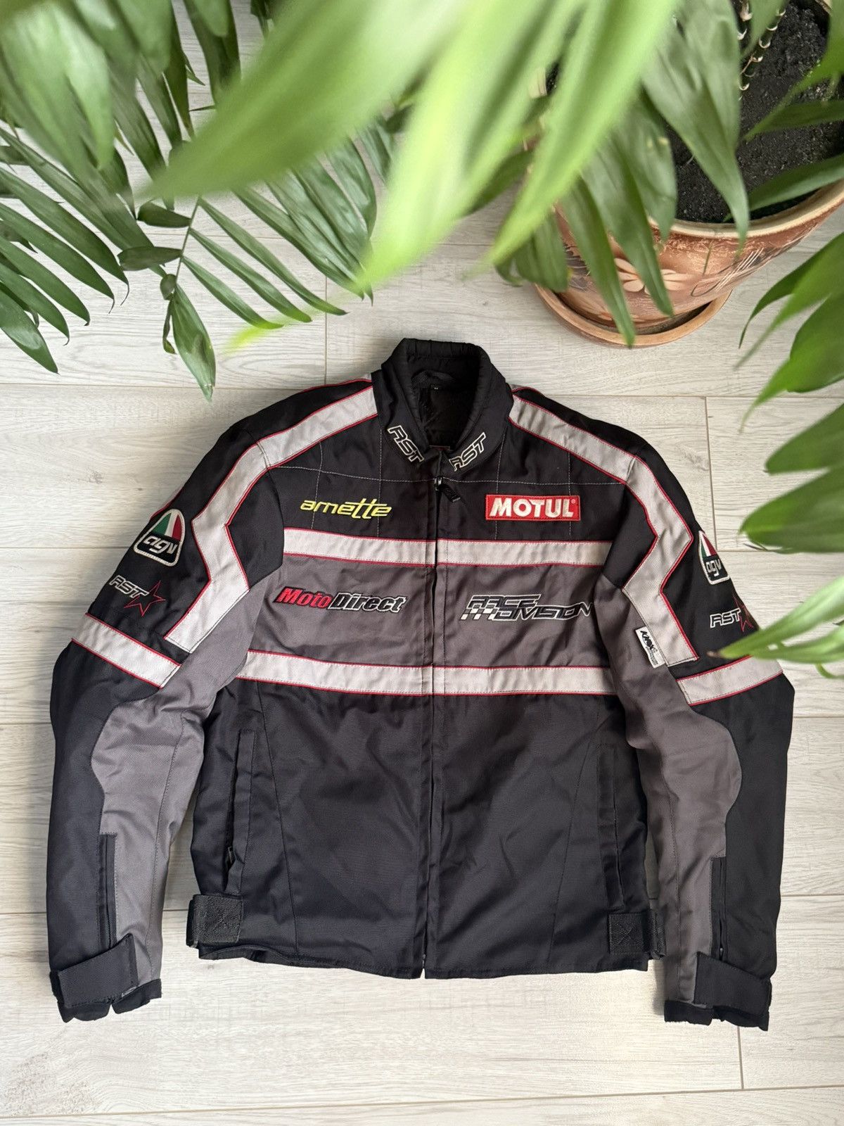 Other UK Vintage Armoured moto direct jacket racing division Size US M / EU 48-50 / 2 - 1 Thumbnail