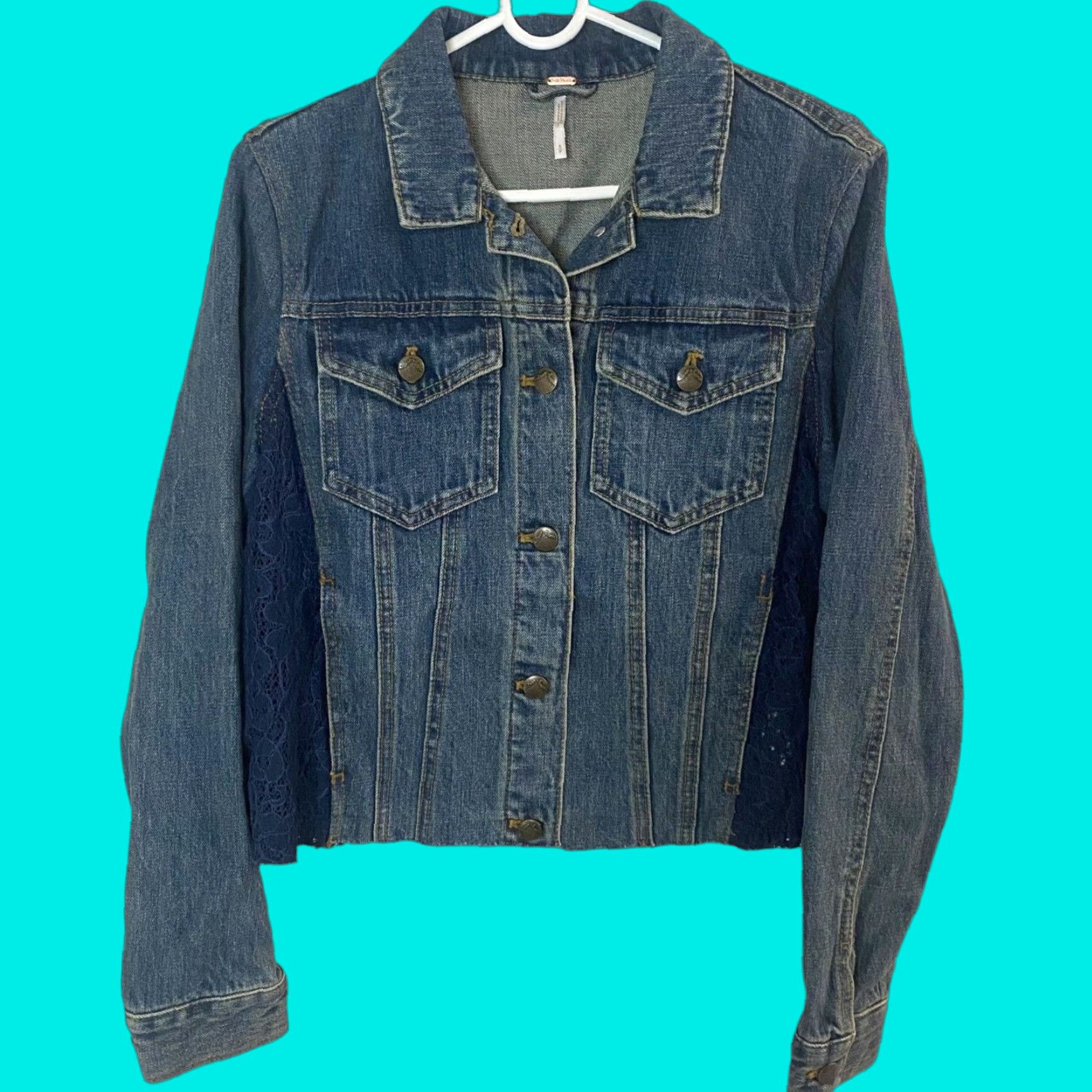 Free People VINTAGE Free People Jean Jacket Womens Small Blue Denim Lace Panel Button Front Cropped Size 28" / US 6 / IT 42 - 1 Thumbnail
