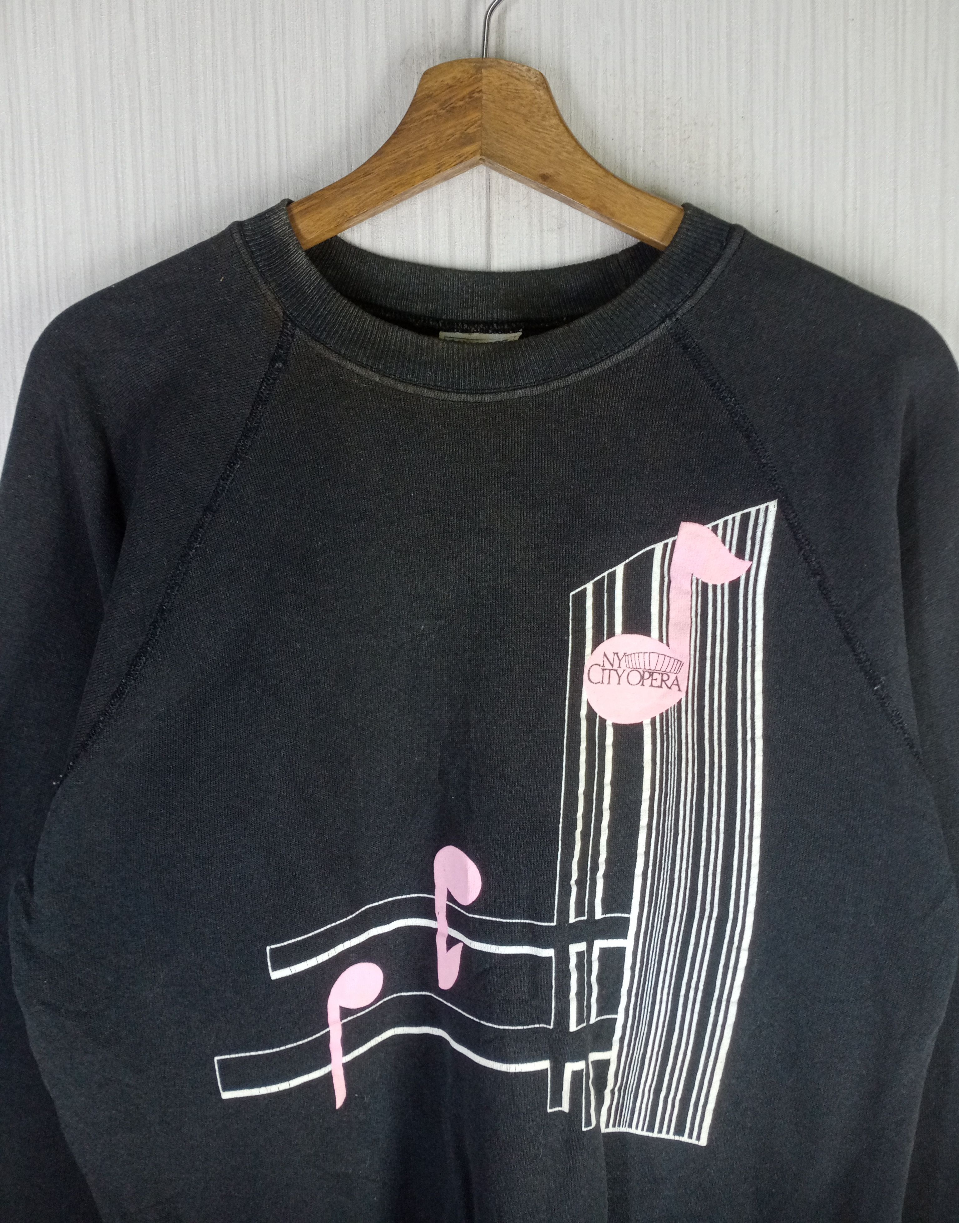 Vintage Rare Vintage 80s NY City Opera Crewneck Sweatshirt Size US M / EU 48-50 / 2 - 3 Thumbnail