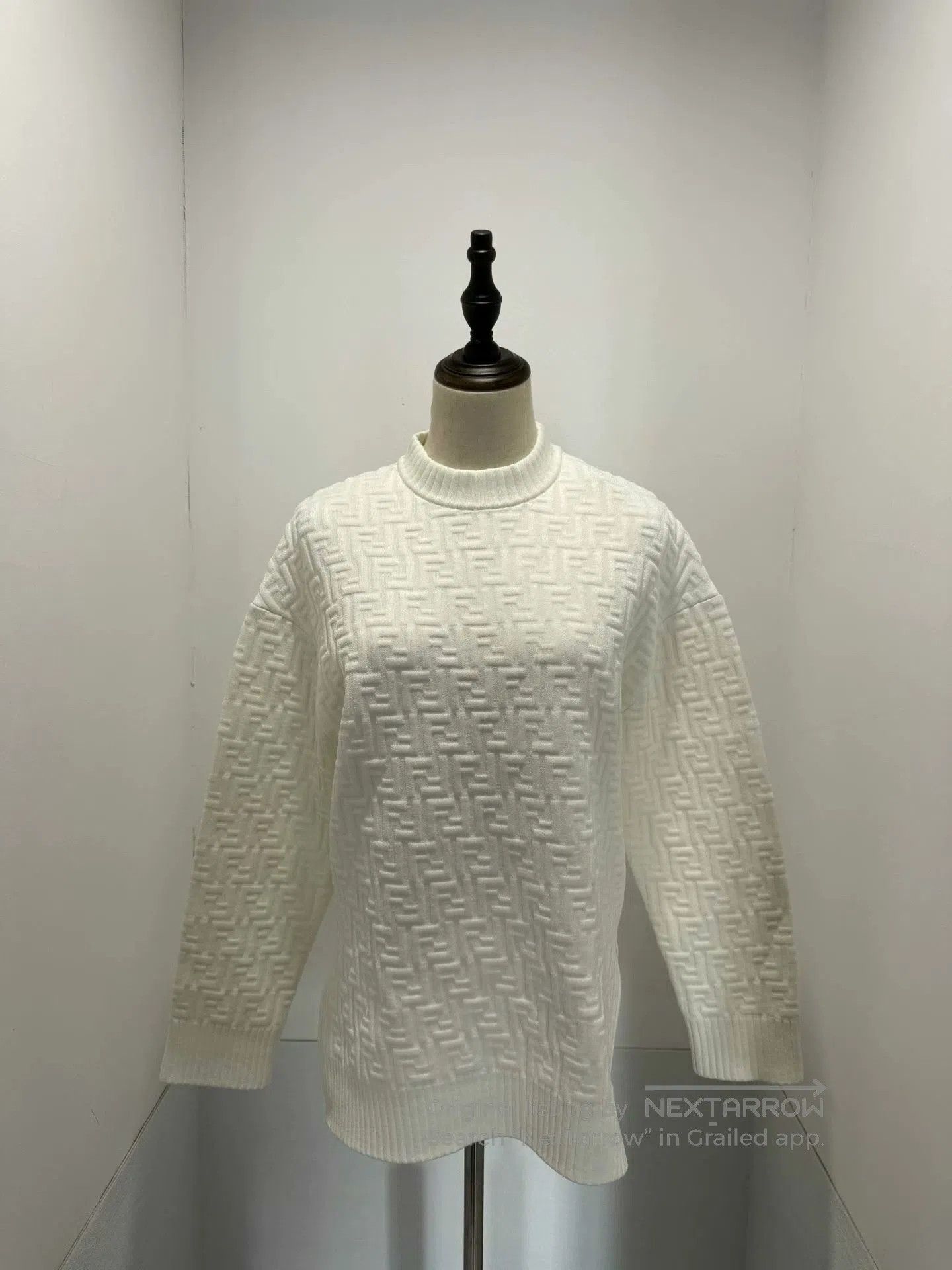 Fendi Fendi Double F Embossed Sweatshirt Size 36. Size S / US 4 / IT 40 - 1 Thumbnail