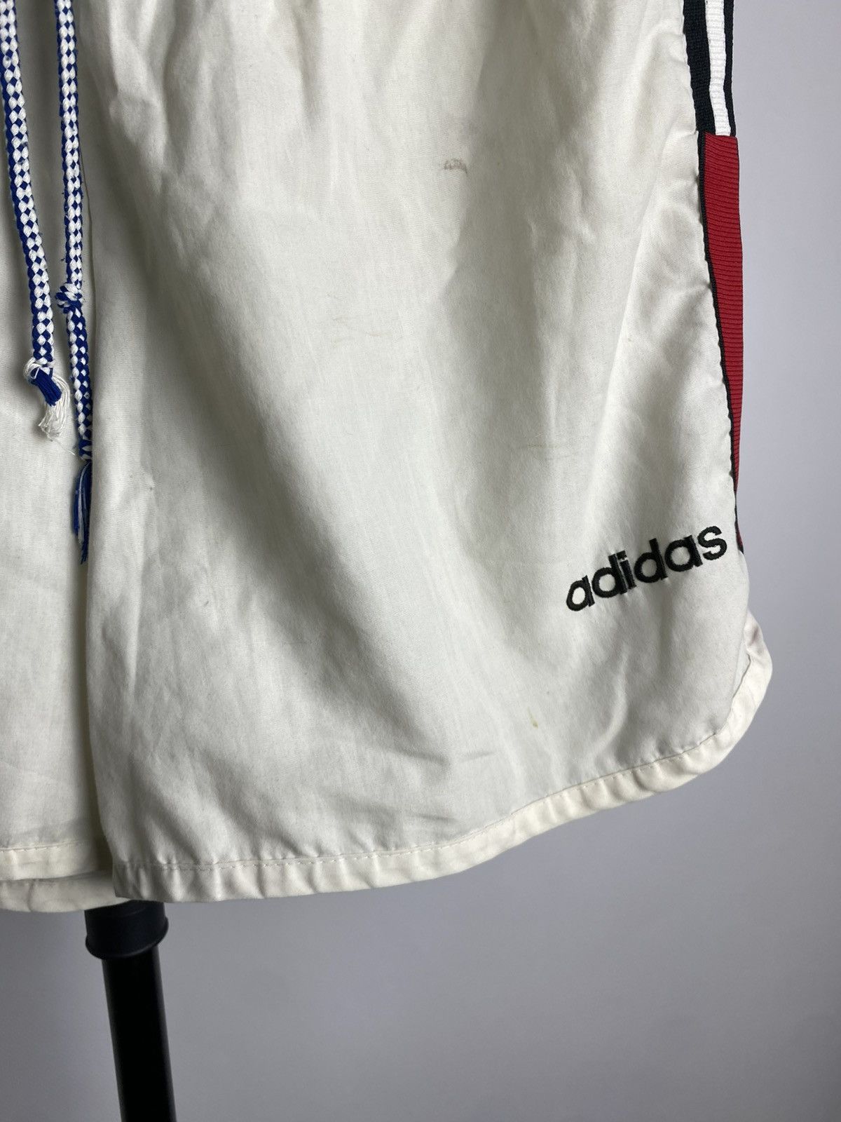 Adidas × Vintage Vintage 90s Adidas Bayern shorts streetwear y2k style size L Size US 36 / EU 52 - 5 Thumbnail