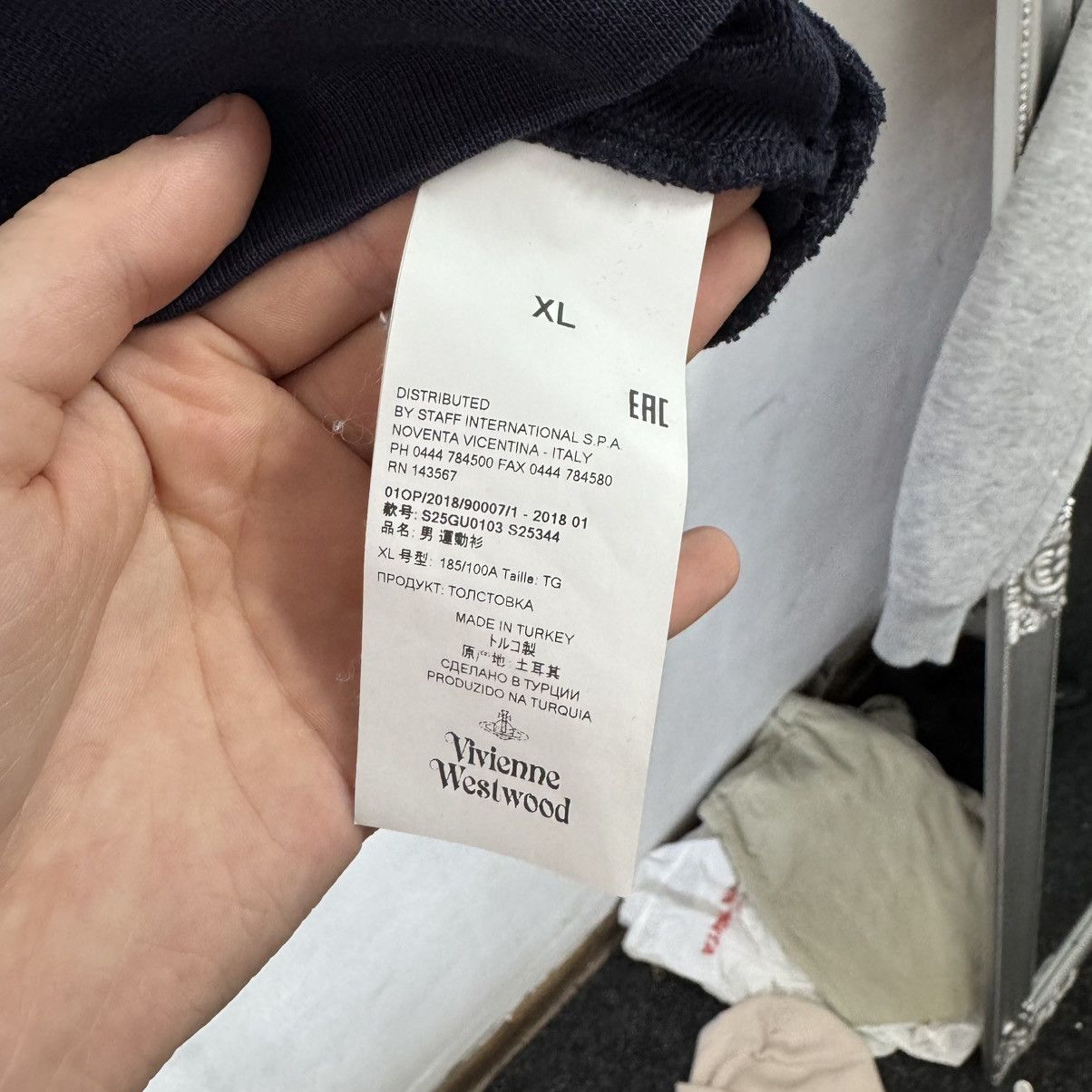 Vivienne Westwood Vintage Vivienne Westwood Sweatshirt Orb Logo Basic Pullover Size US XL / EU 56 / 4 - 7 Thumbnail