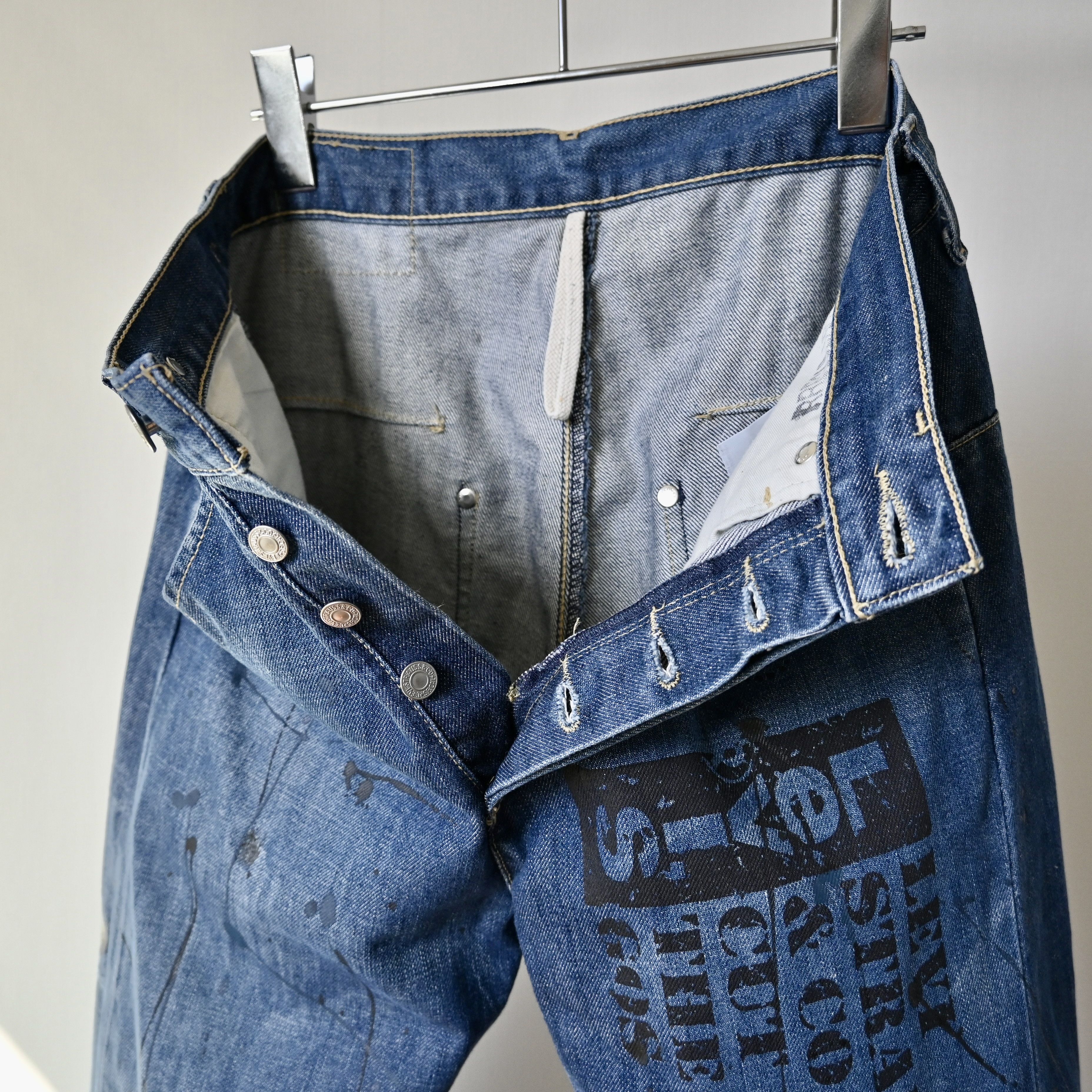 Levi's RARE, 2000s Levi's Europe 3D cut painted jeans, 30 x 32 Size US 30 / EU 46 - 13 Thumbnail