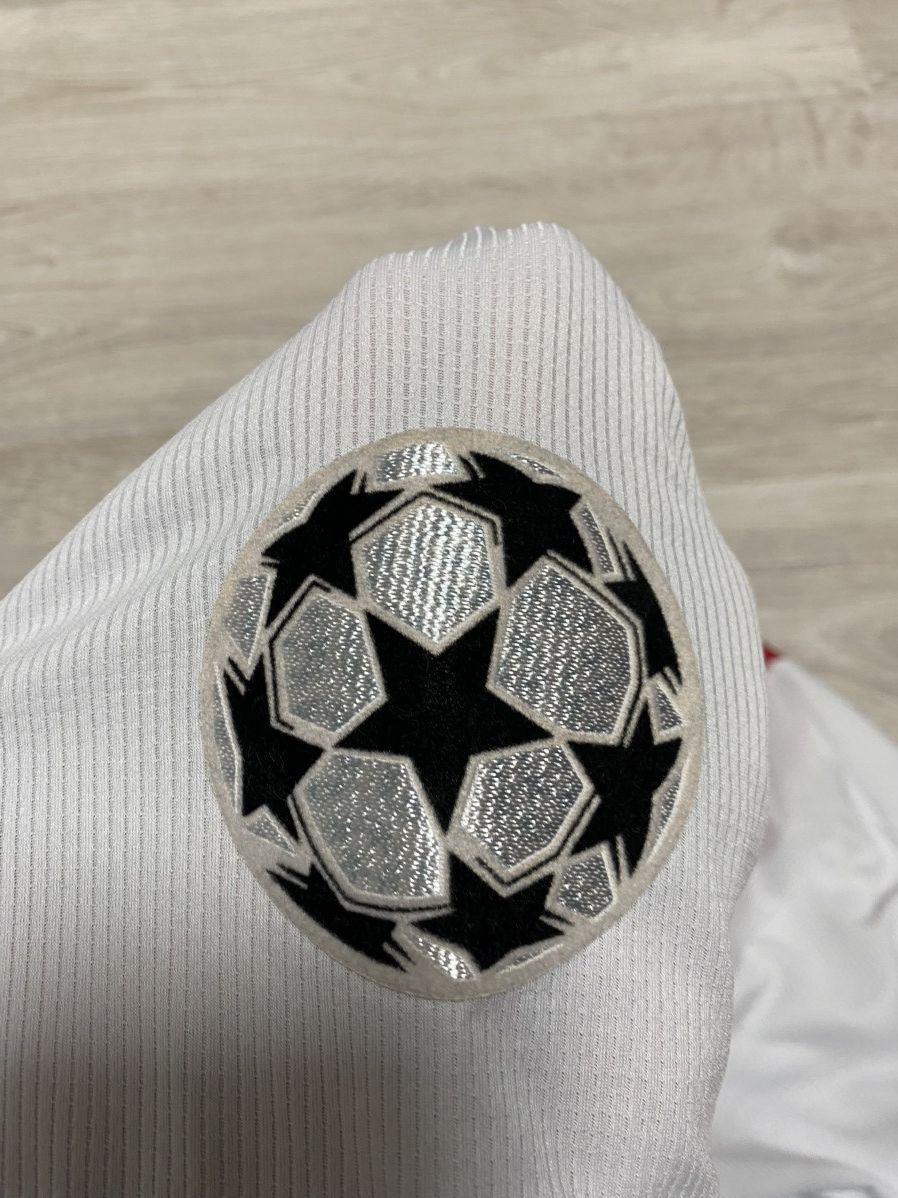 Adidas AJAX Amsterdam Adidas Jersey Patch Liga Champion size L Size US L / EU 52-54 / 3 - 15 Thumbnail