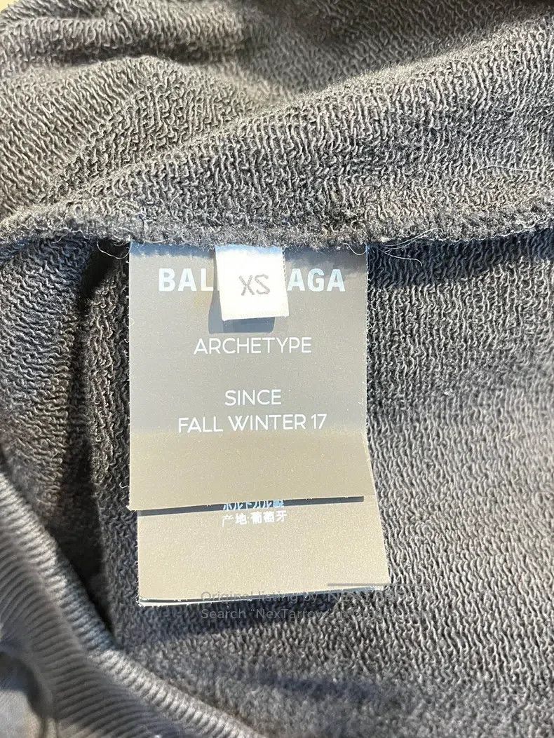Balenciaga Balenciaga Back letter print hooded sweatshirt Size US XS / EU 42 / 0 - 4 Thumbnail