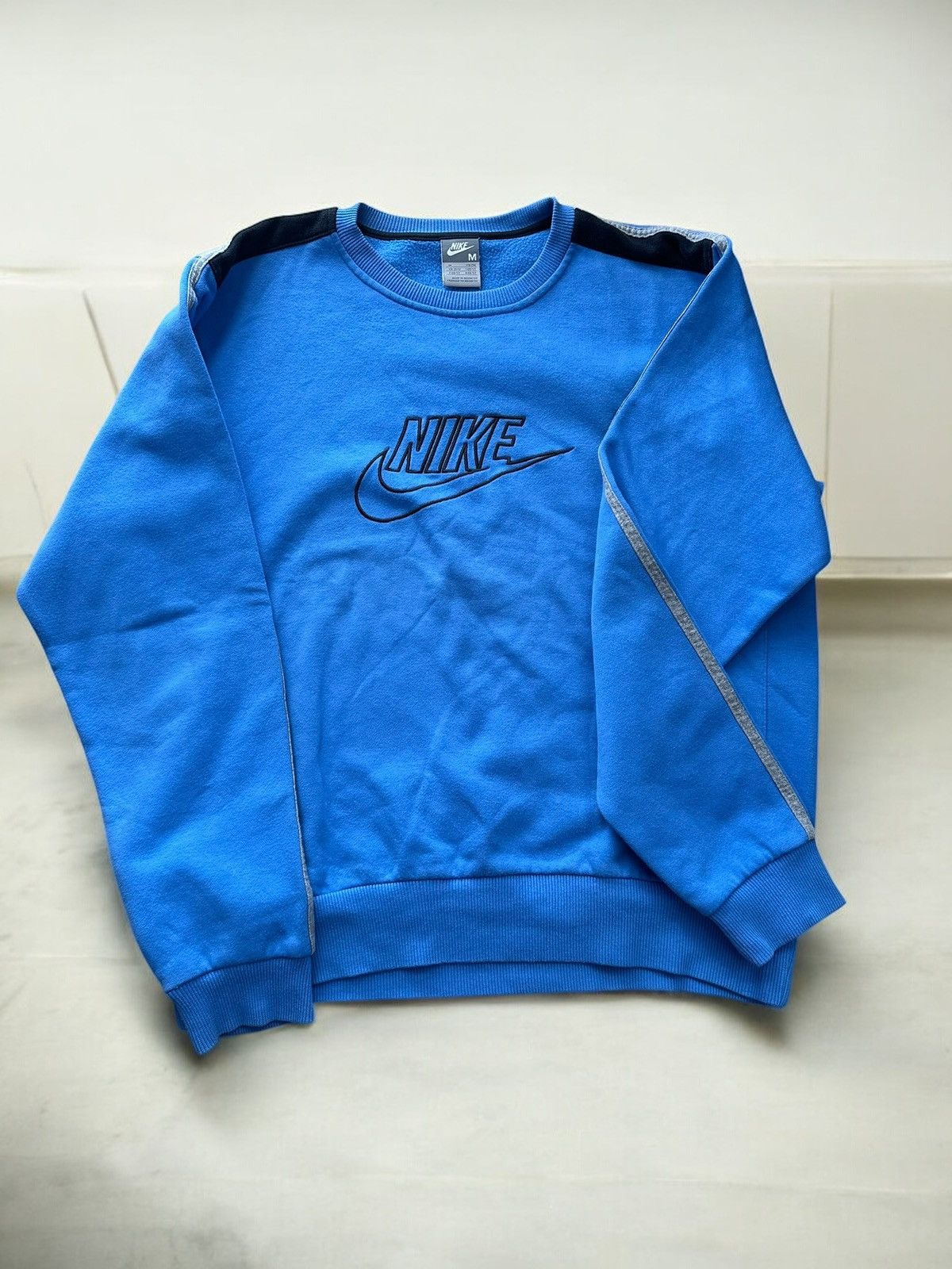 Nike Nike Vintage Bog Logo Sweatshirt Size US M / EU 48-50 / 2 - 1 Thumbnail