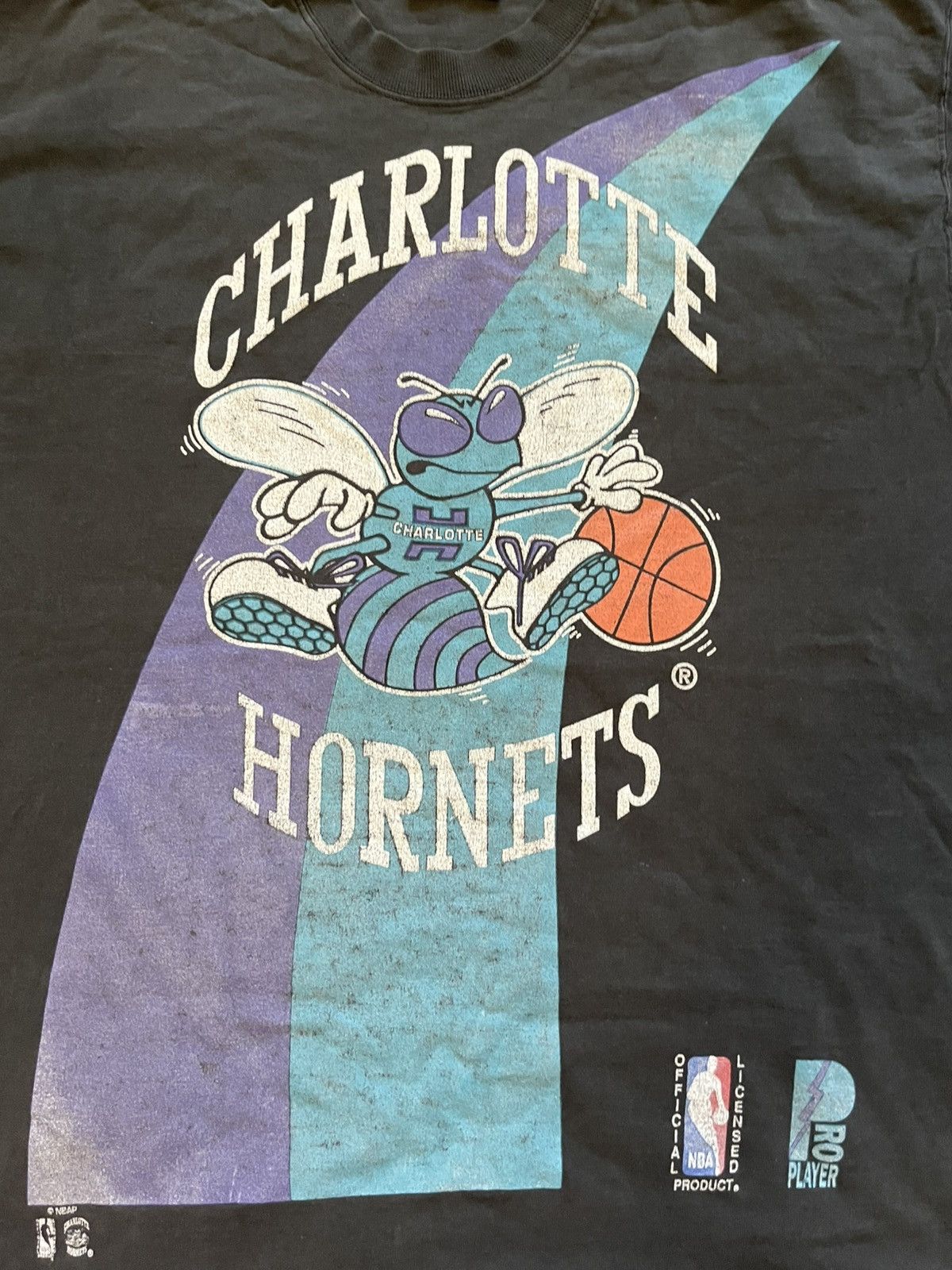 NBA × Vintage Vintage Pro Player Charlotte hornets t shirt faded Size US XL / EU 56 / 4 - 4 Thumbnail