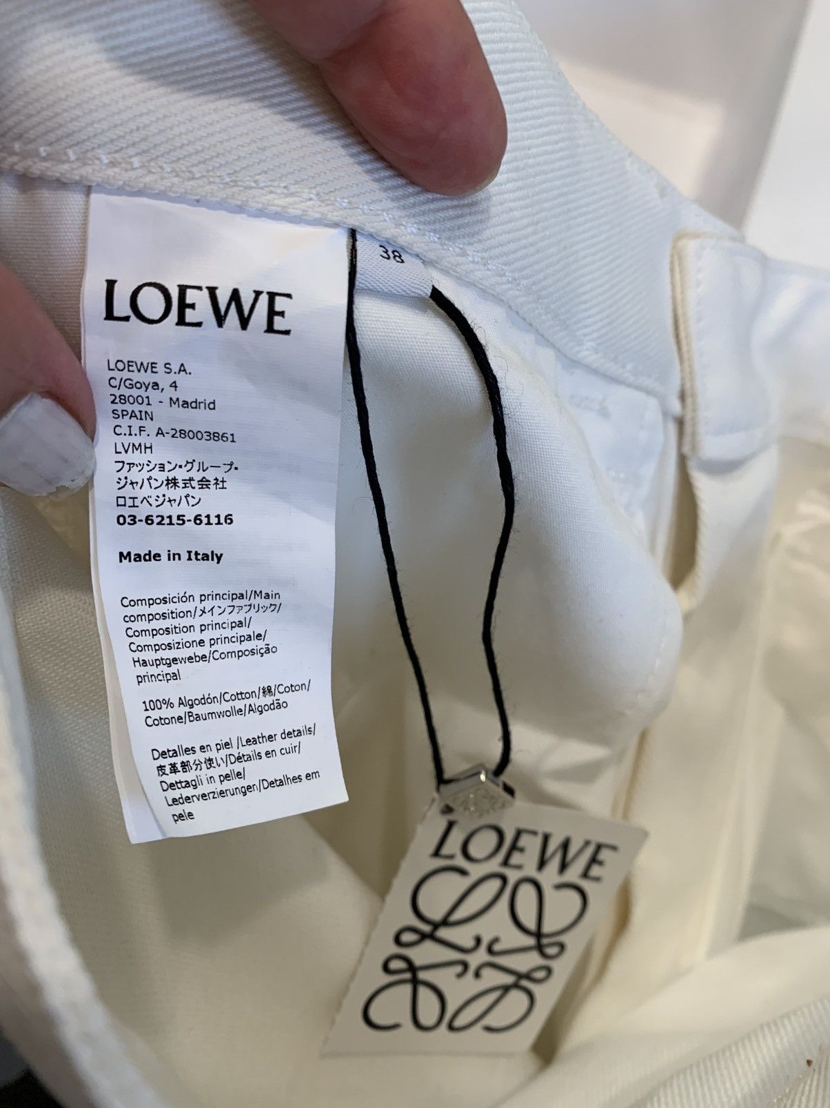 Loewe NWT Loewe Cropped Curved Jeans. Size 38FR Size 27" / US 4 / IT 40 - 9 Thumbnail