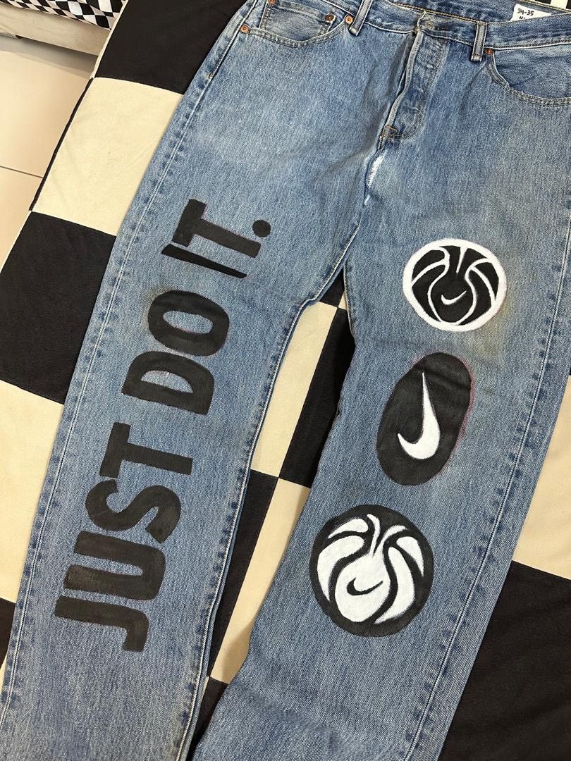 Levi's × Nike LEVIS 501 CUSTOM NIKE JUST DO IT Size US 34 / EU 50 - 2 Thumbnail