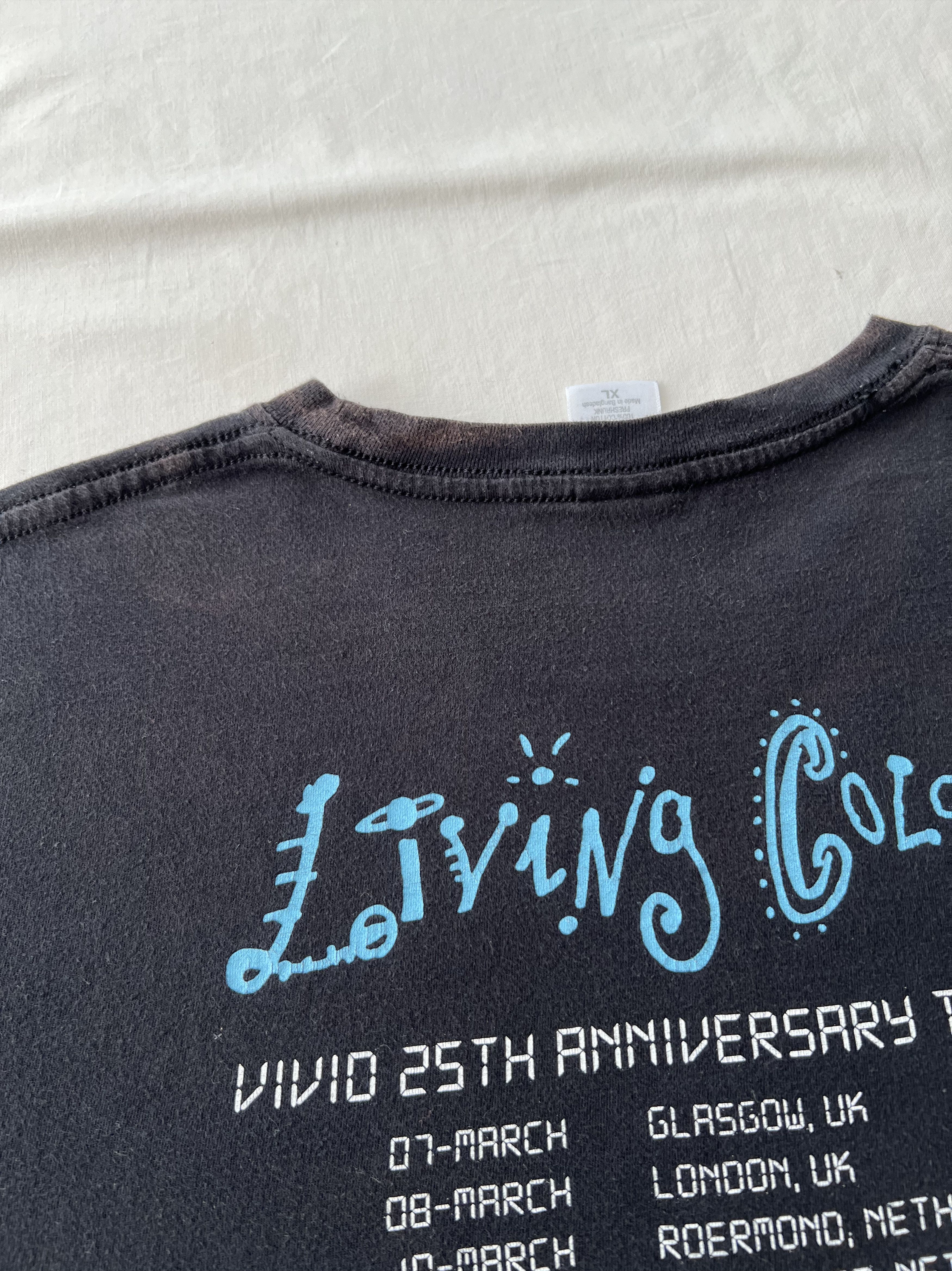 Band Tees Vintage 2013 Living Colour Vivid 25th Anniversary Tour Tee Size US XL / EU 56 / 4 - 19 Thumbnail
