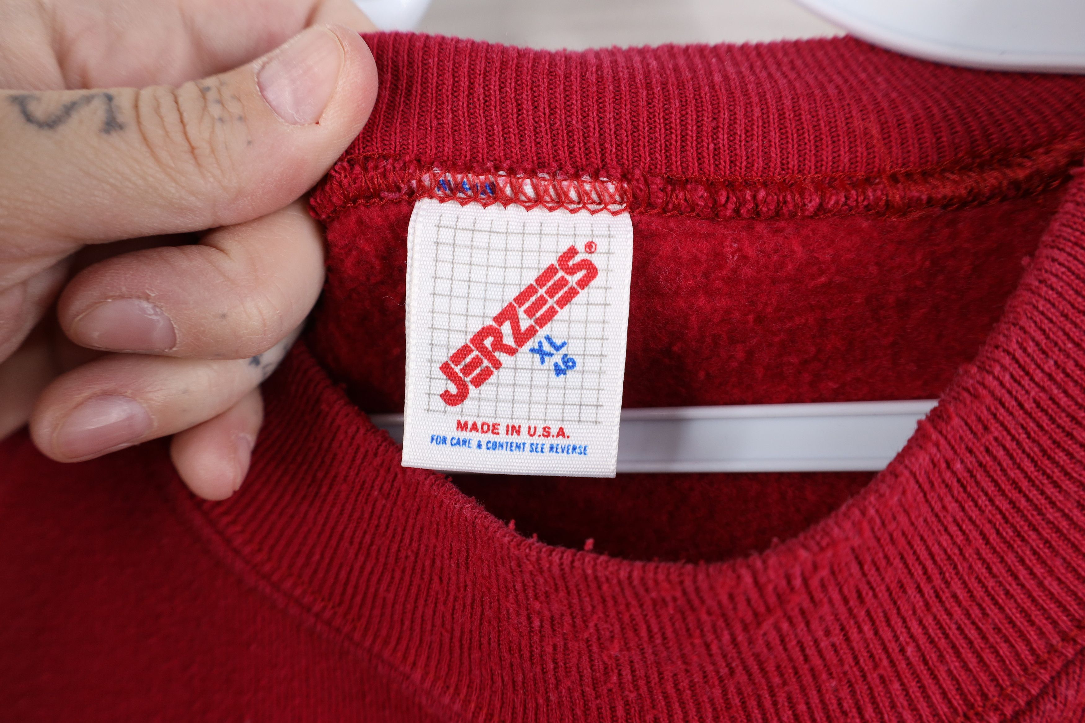 Vintage Vintage 80s Streetwear Blank Crewneck Sweatshirt Red USA Size US XL / EU 56 / 4 - 7 Thumbnail