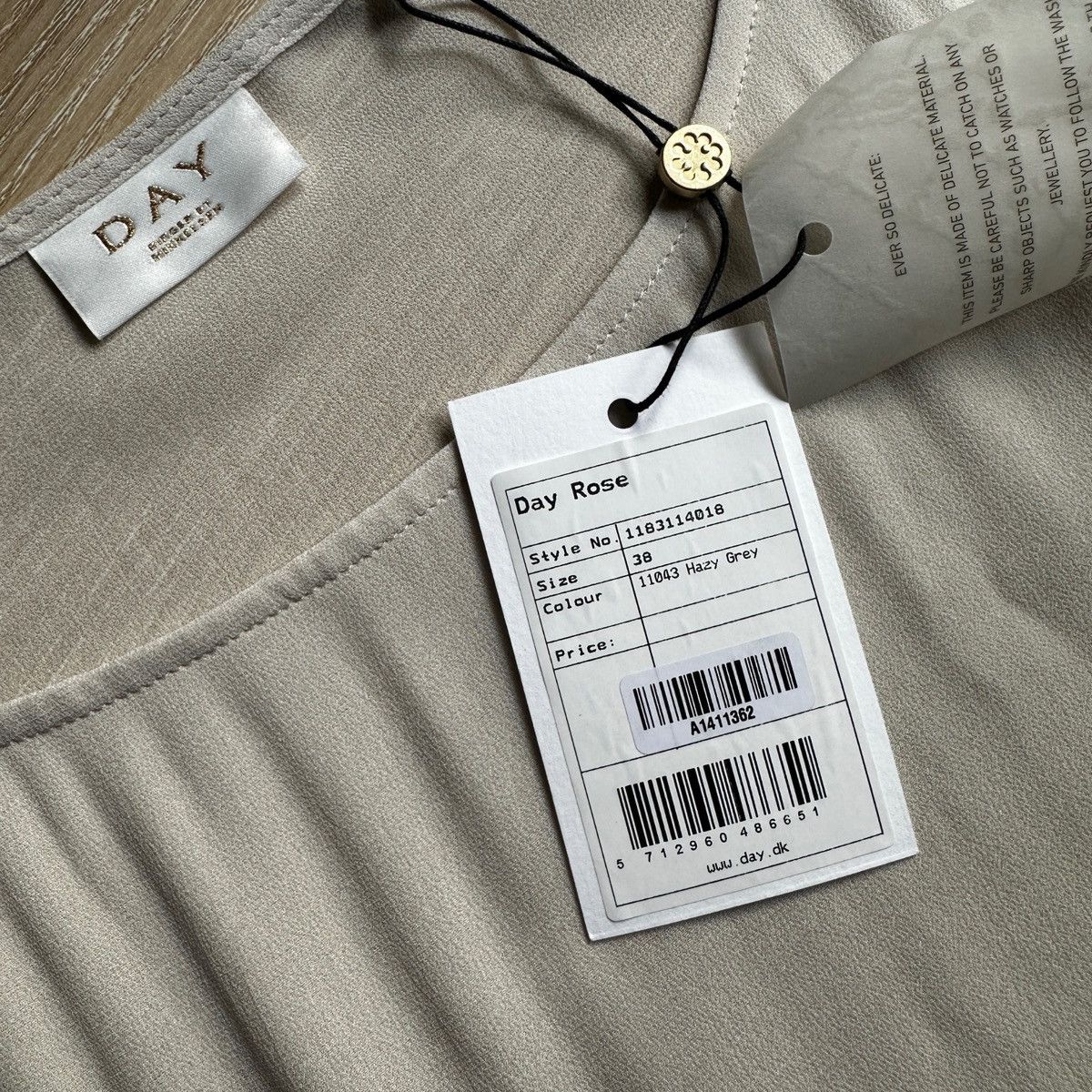 Other Day Birger et Mikkelsen Day Rose Blouse with Ruffle Sleeves Size M / US 6-8 / IT 42-44 - 4 Thumbnail