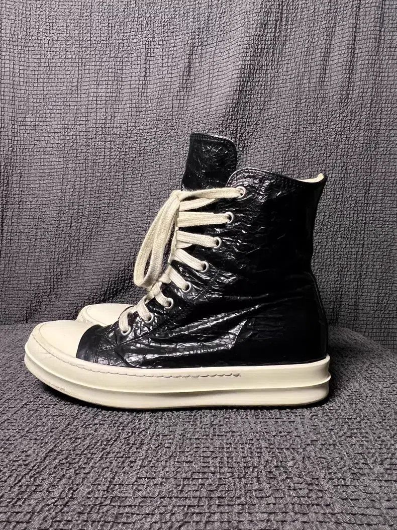 Rick Owens Rick Owens 25SS paper foil multi-hole high-top sneaker wit Size US 13 / EU 46 - 4 Thumbnail