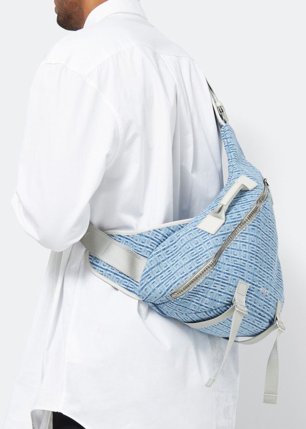 Givenchy o1srvl11e0225 Size: OS / Medium G-Zip Triangle Bag in Blue Size ONE SIZE - 2 Thumbnail