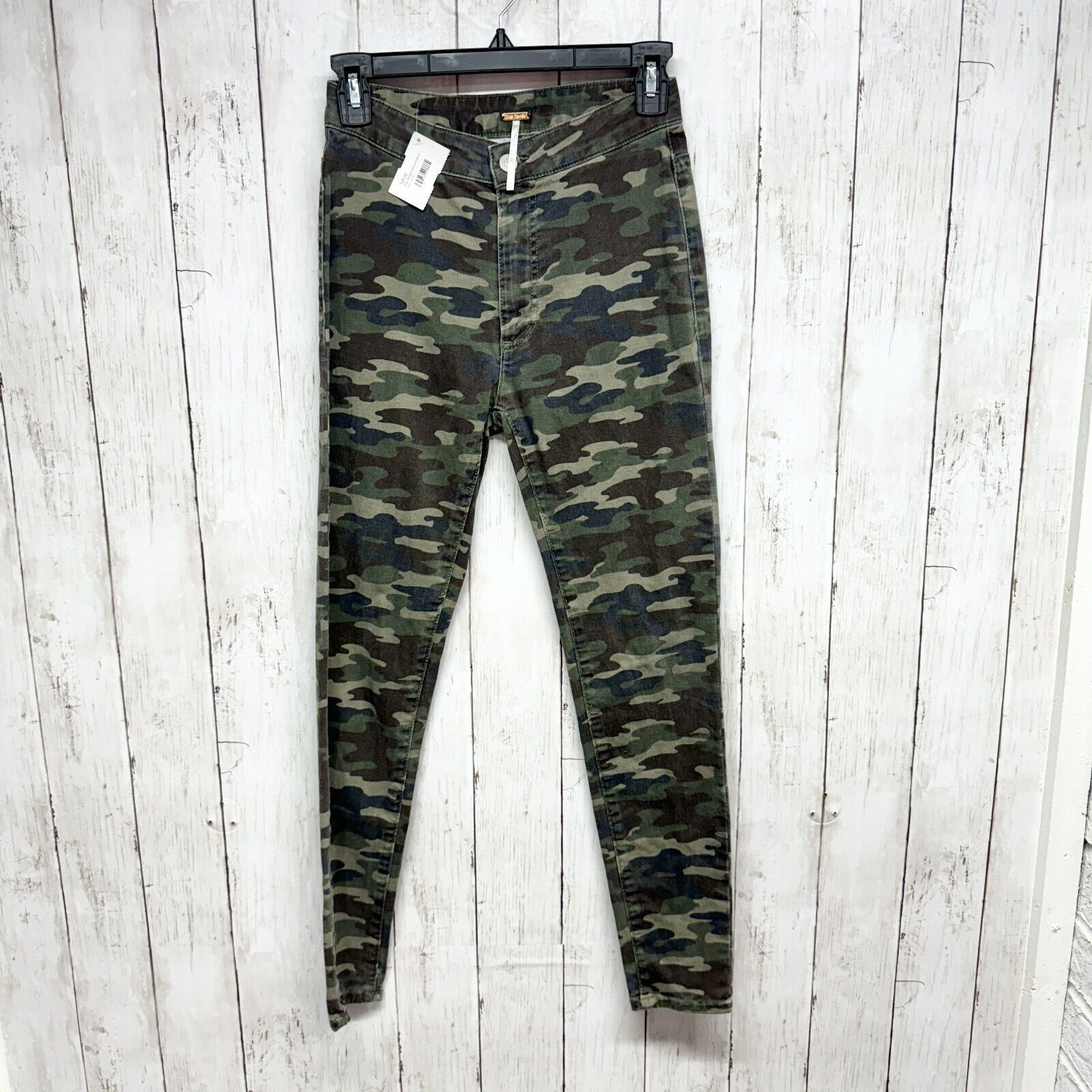 Free People Free People Pants 24 Camouflage Skinny Leg Mid Rise Preppy Size 24" / US 00 / IT 34 - 1 Thumbnail