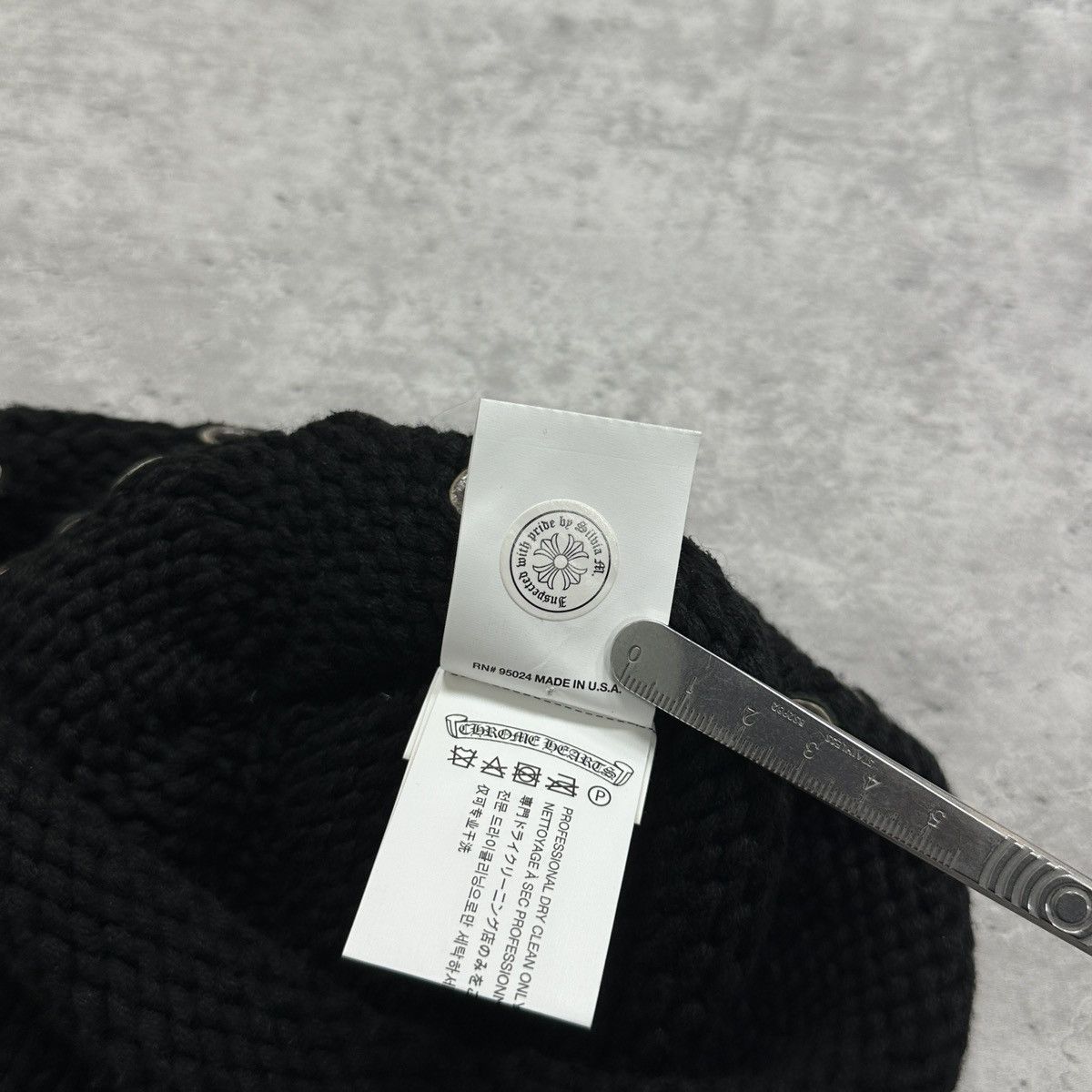 Chrome Hearts Chrome Hearts Flooded Hardware Cashmere Beanie 1 of 1 Black Size ONE SIZE - 7 Thumbnail
