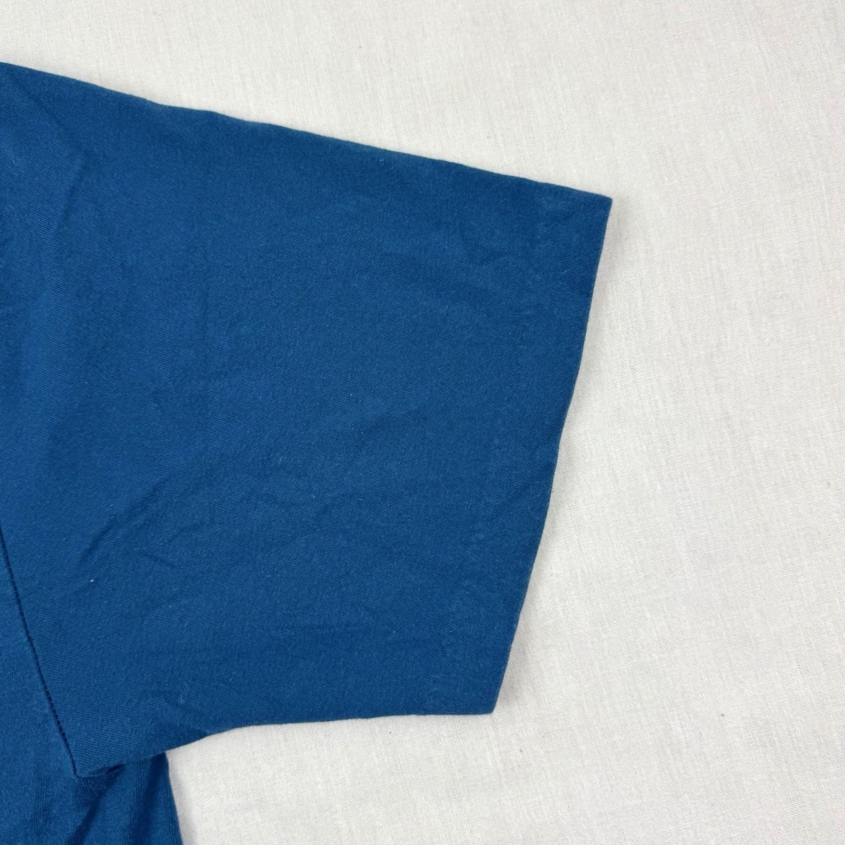 Vintage VINTAGE Waves University T-Shirt Adult XL Blue Cotton Crew Neck Short Sleeve 90s University Mens Size US XL / EU 56 / 4 - 7 Thumbnail