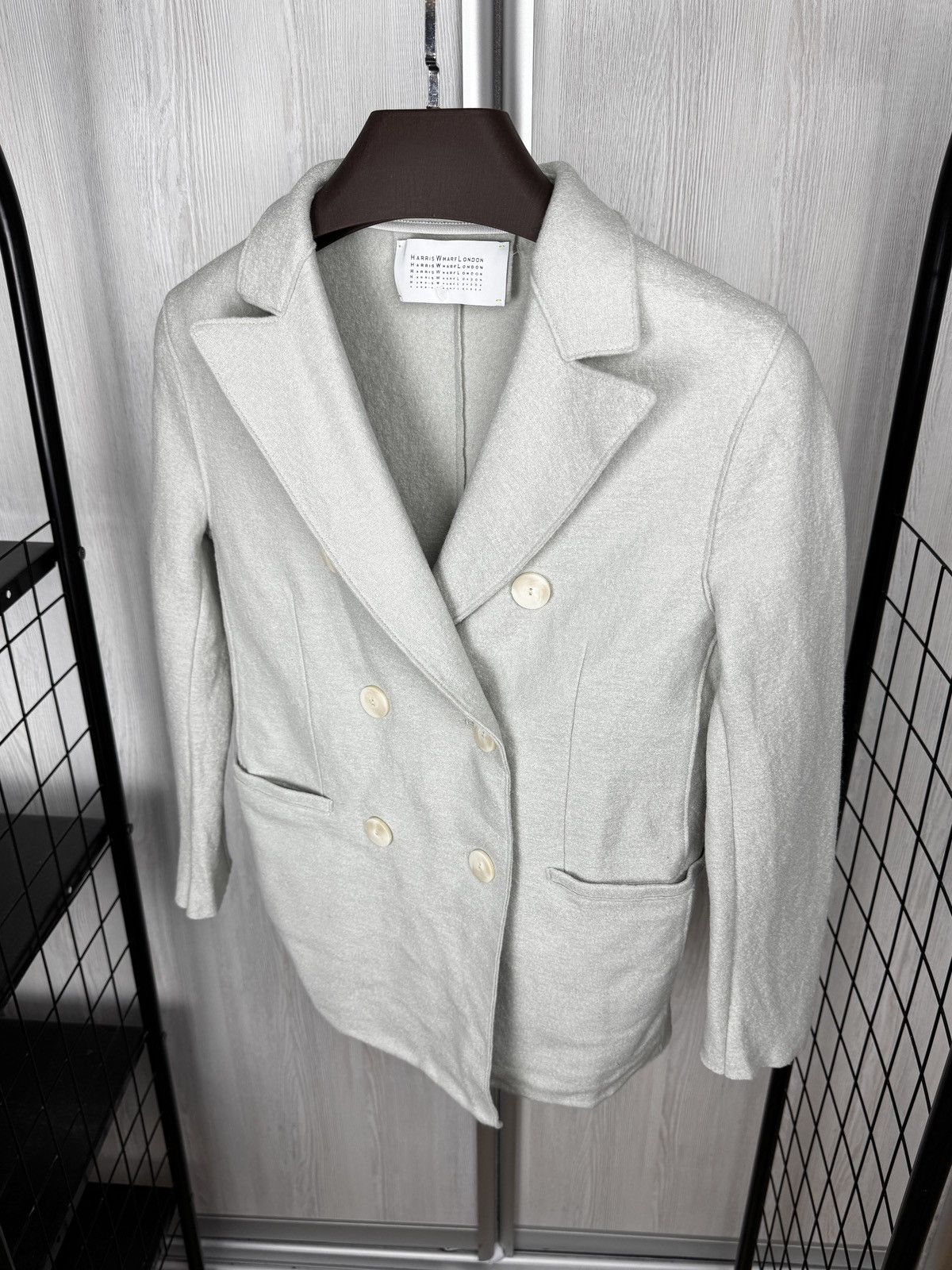 Harris Wharf London Harris Wharf London grey double-breasted wool coat blazer Size S / US 4 / IT 40 - 6 Thumbnail