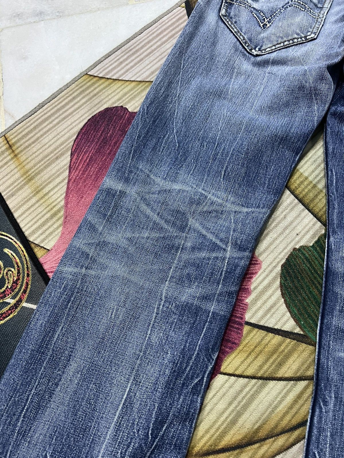 Levi's Vintage Levi’s 502 Distressed Faded Clawmark Jean Very Rare Size US 29 - 17 Thumbnail