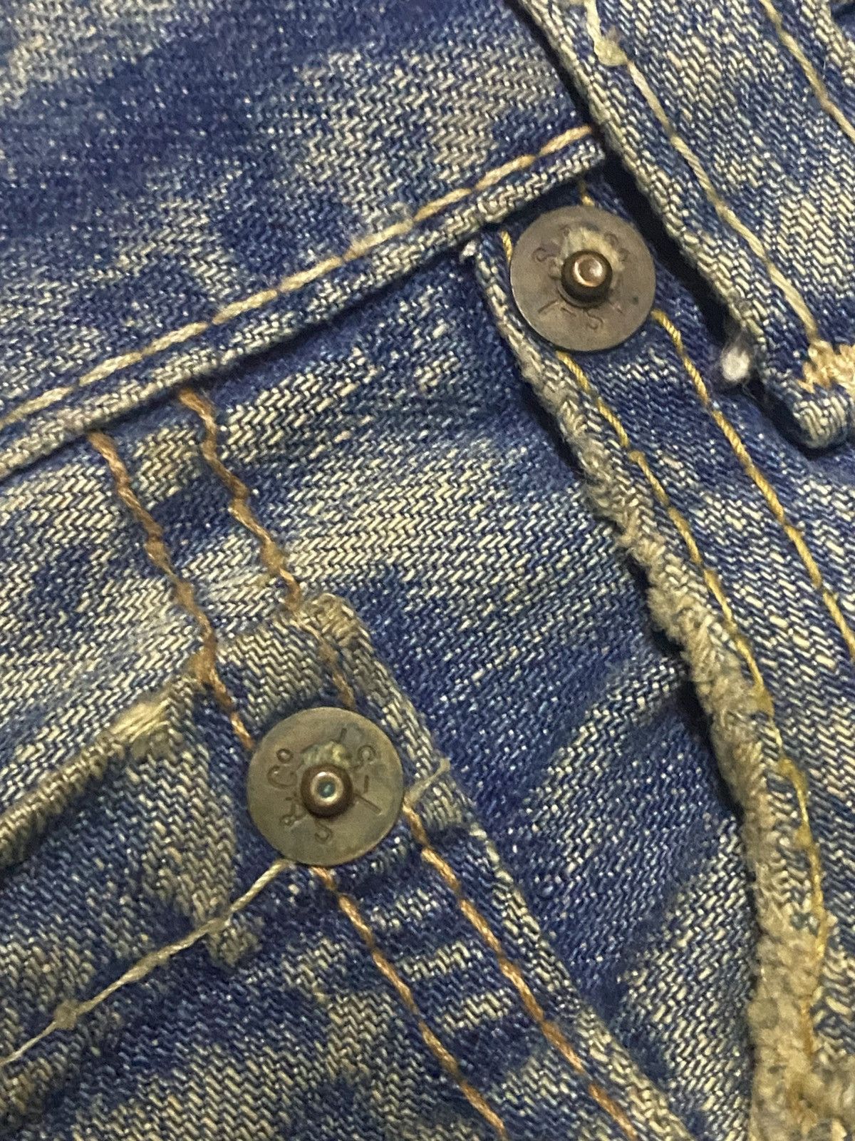 Levi's Vintage Levis Grunge Style Distressed Repair Loose Jeans Size US 32 / EU 48 - 12 Thumbnail