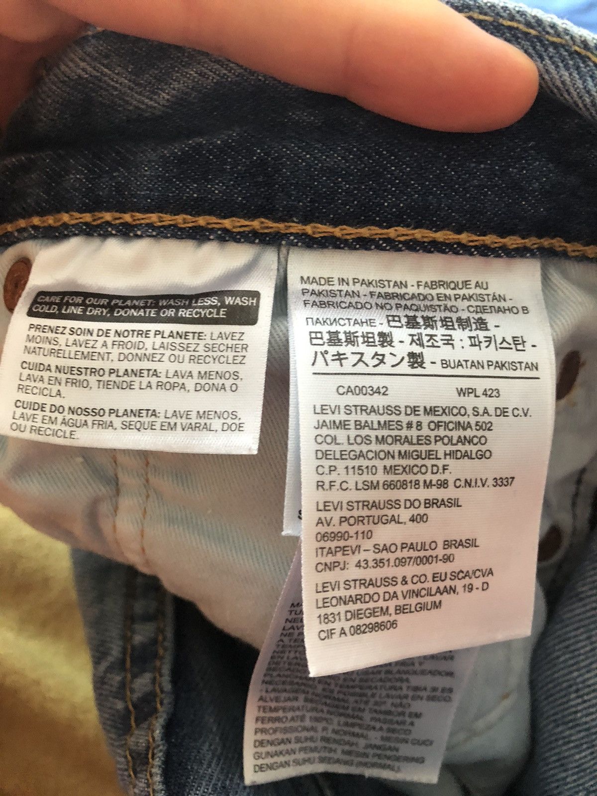 Levi's LEVI’S STRAUSS 501 CLASSIC VINTAGE DENIM JEANS PANTS Size US 34 / EU 50 - 7 Thumbnail