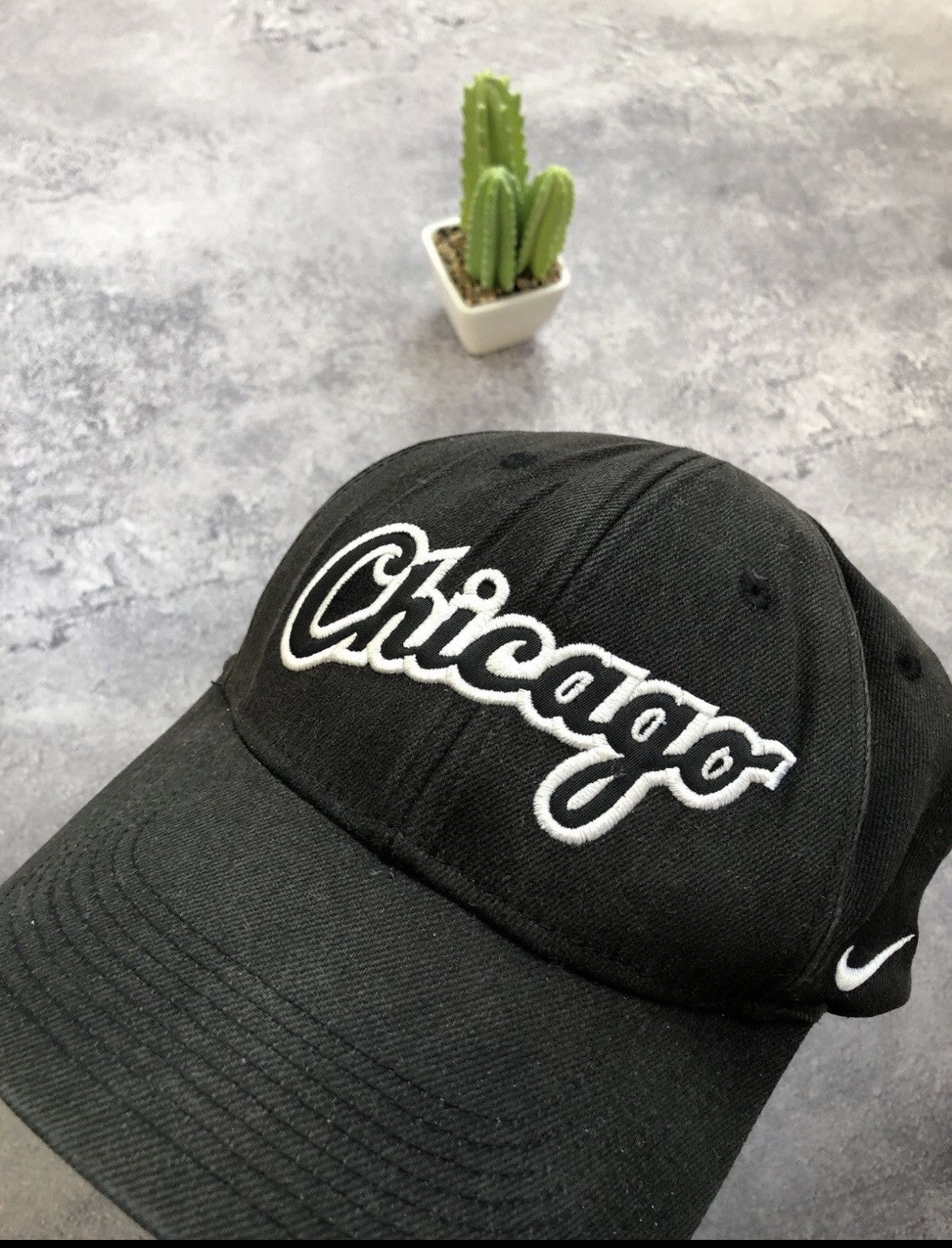 Nike NIKE Vintage 1990s Chicago Mini Swoosh Streetwear Dad Hupe Size ONE SIZE - 3 Thumbnail