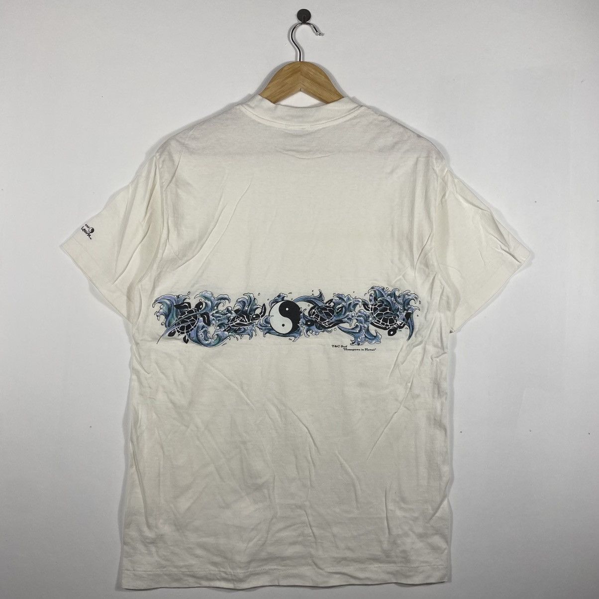 Vintage Vintage 90's T&C Surf Homegrown In Hawaii Surf Tee Shirt Size US L / EU 52-54 / 3 - 5 Thumbnail