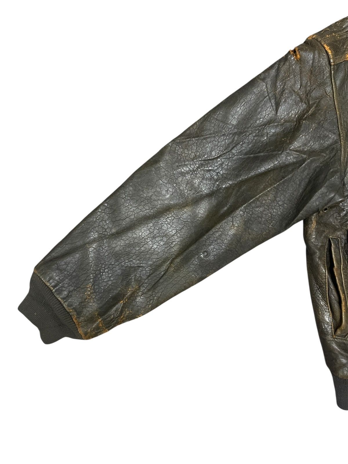 Avirex ‼️LASTDROP‼️Vintage Avirex A2 Military Cowhide Leather Jacket Size US M / EU 48-50 / 2 - 4 Thumbnail