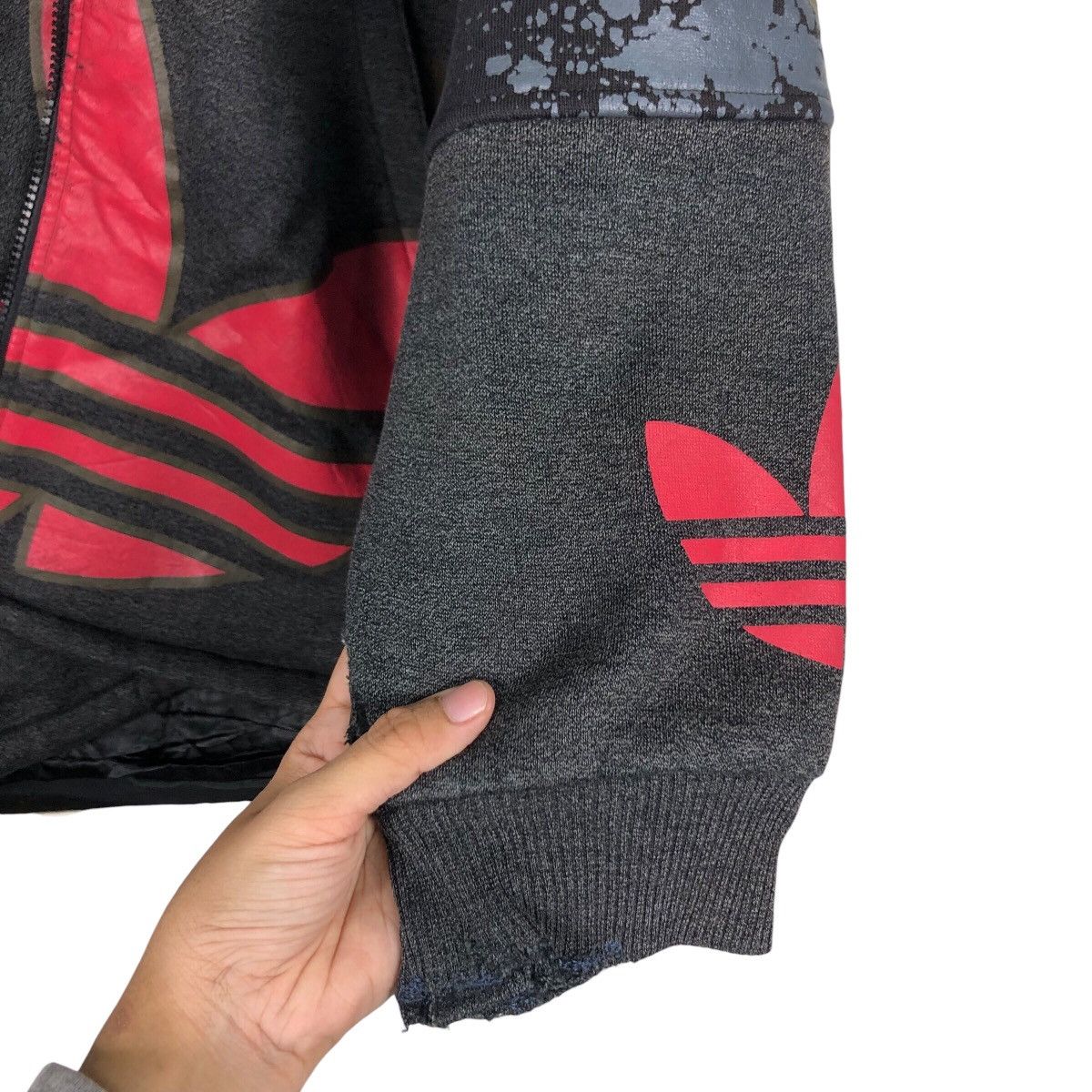 Adidas × Japanese Brand × Vintage Rare Design Adidas Big Logo Vintage Japan Production #A3 Size US L / EU 52-54 / 3 - 14 Thumbnail