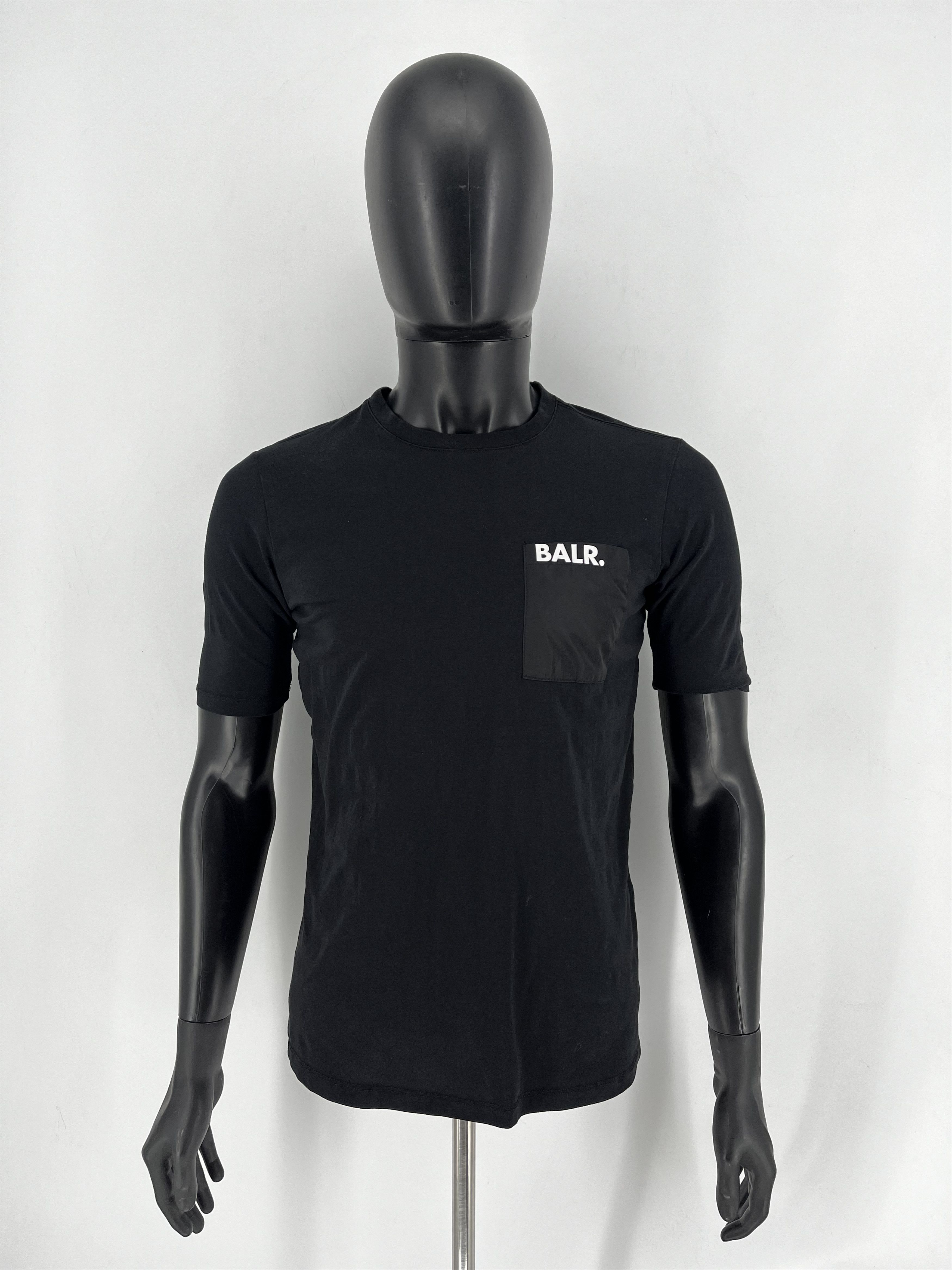 Japanese Brand Vintage BALR Fit Tee Big Logo Streetwear Style Size US S / EU 44-46 / 1 - 2 Thumbnail