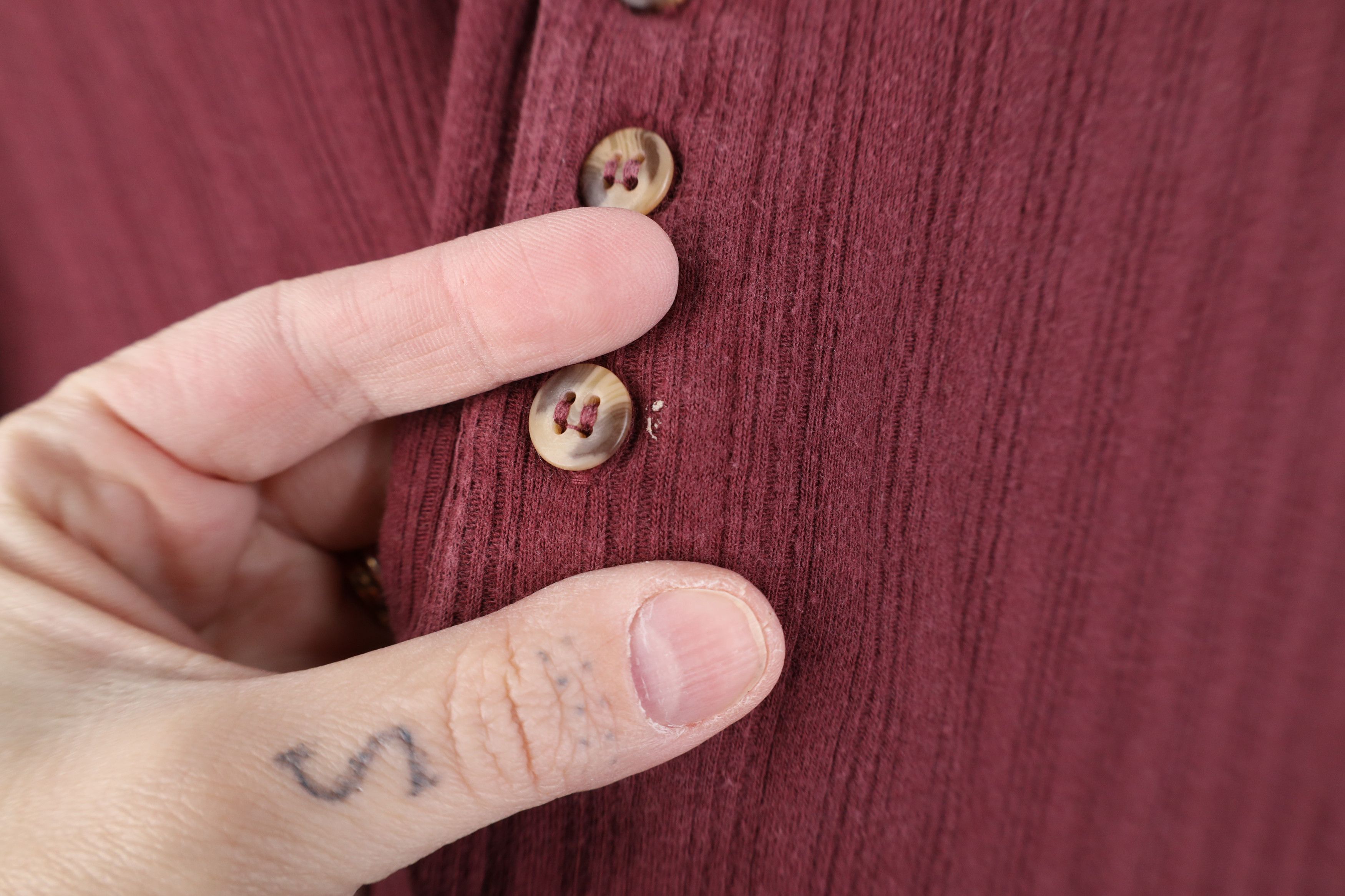 Vintage Vintage 90s Streetwear Knit Long Sleeve Henley T-Shirt Size US L / EU 52-54 / 3 - 5 Thumbnail