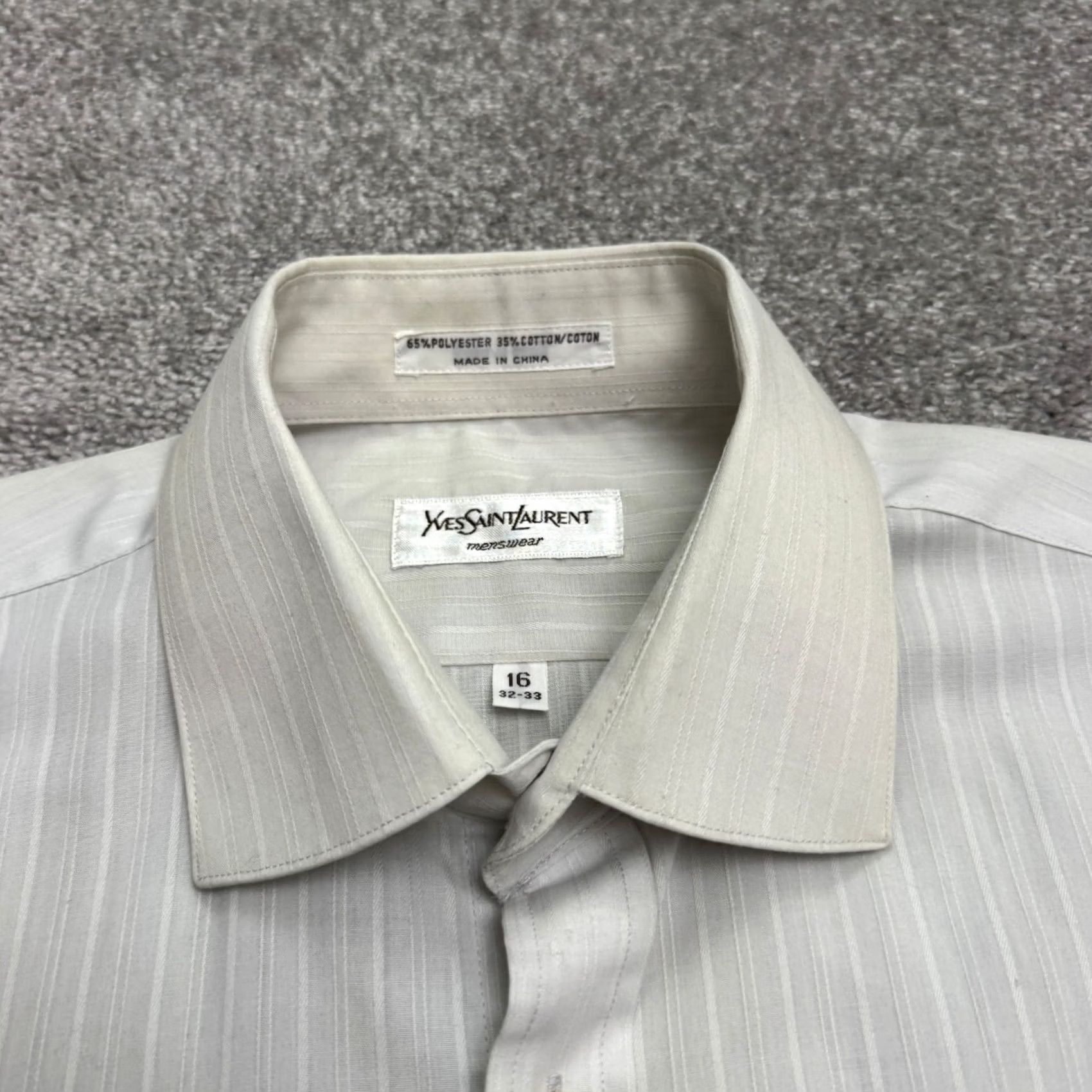yves saint laurent dress shirt Pour Homme Cotton Logo - XXL Concealed front button closure One patch pocket at the chest Pointed collar 100% Silk Made in Italy Yves Saint Laurent Dress Shirt