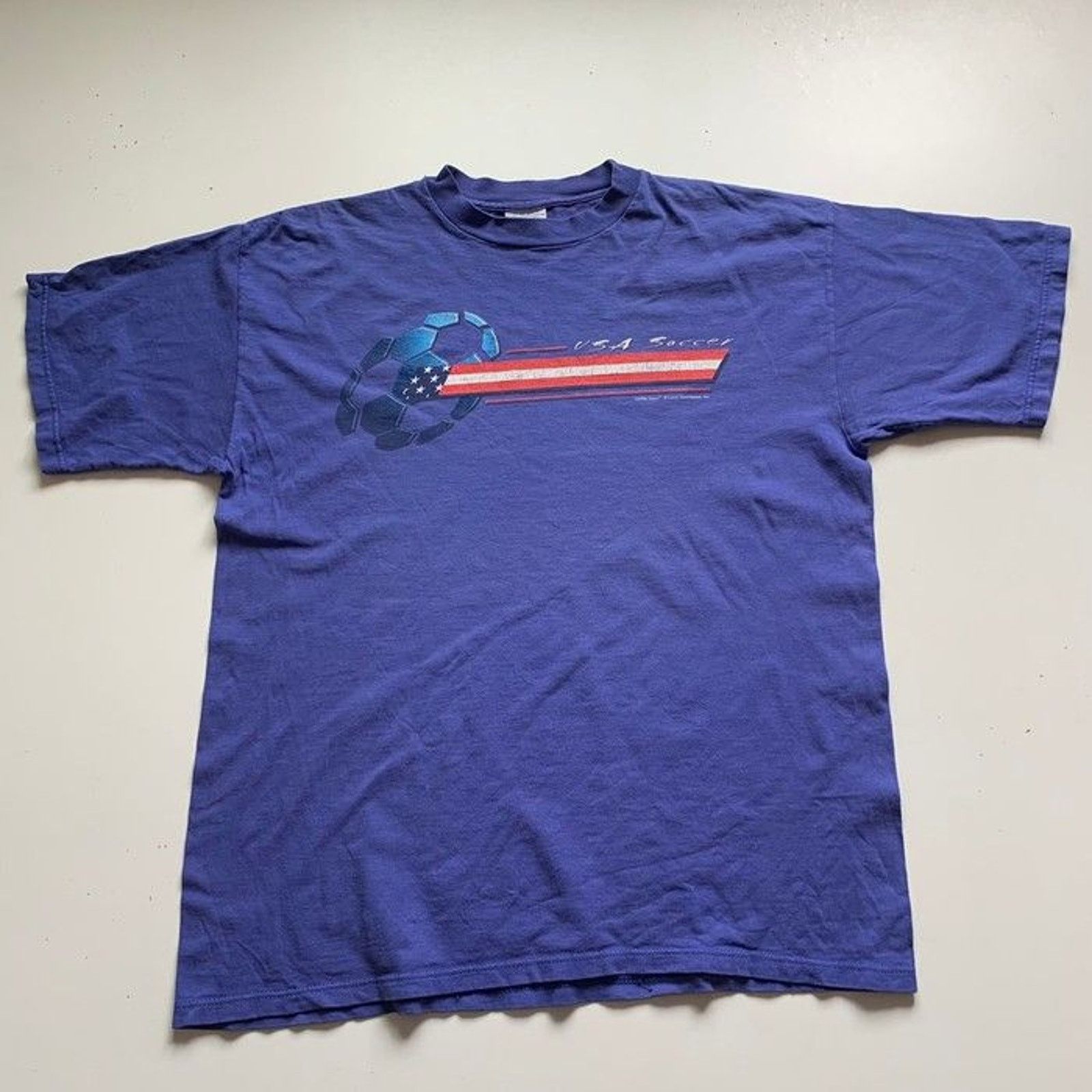 Vintage Vintage 90s 1994 USA Soccer FIFA World Cup T Shirt XL Rare Size US XL / EU 56 / 4 - 1 Thumbnail