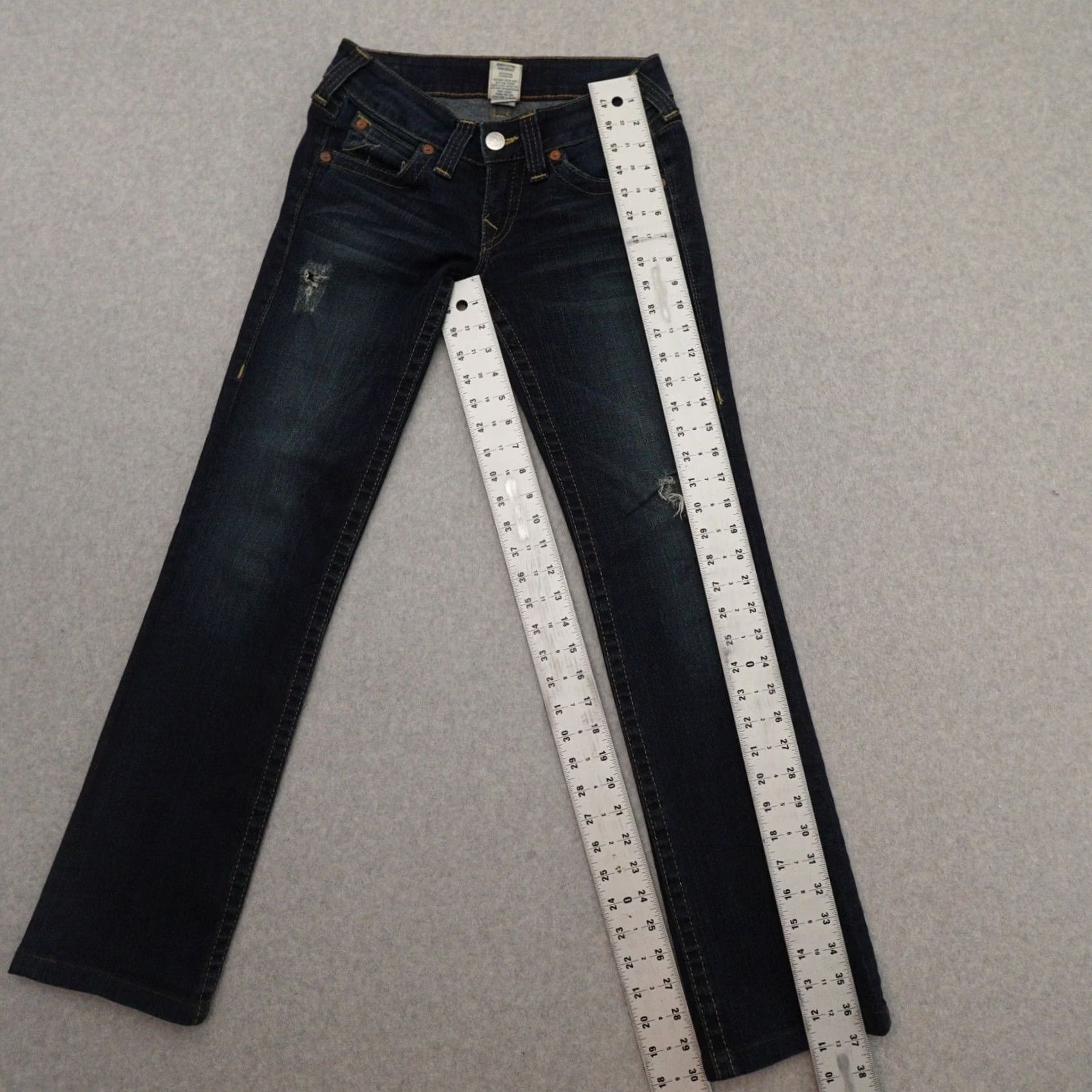 True Religion VINTAGE True Religion Jeans Women’s 27 (27X31) Johnny Super T Flap Low Rise Blue Skinny Embroidered Jeans Womens Size 27" / US 4 / IT 40 - 4 Thumbnail