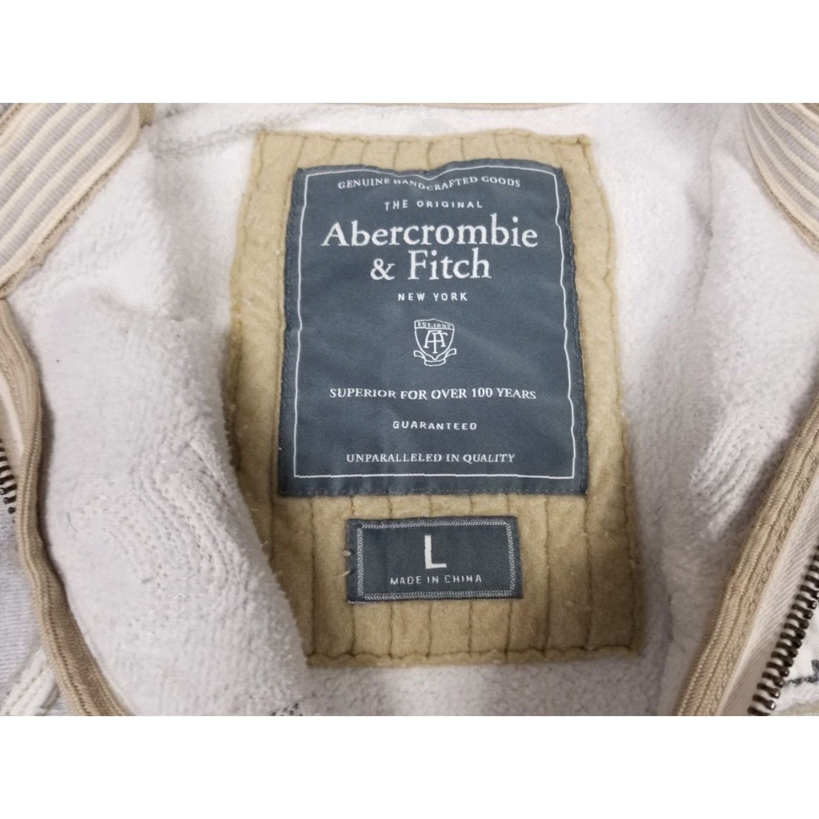 Abercrombie & Fitch VINTAGE Abercrombie & Fitch Gray Full Zip Up Hoodie Mens Large Shirt Mens Large Gray Abercrombie & Fitch Vintage Full Zip Up Hoodie Col Gray Size US L / EU 52-54 / 3 - 5 Thumbnail