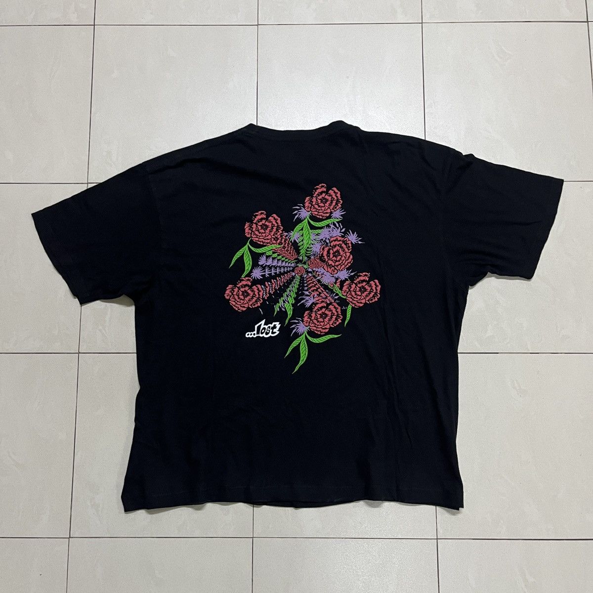 Lost Skateboard Graphic Cropped T Shirt