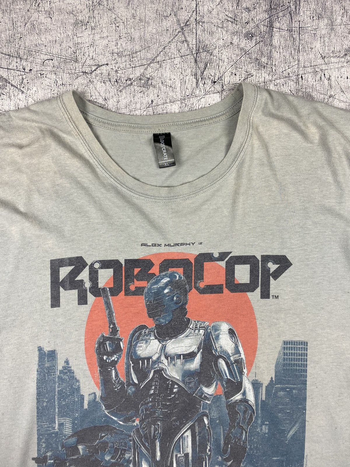 Vintage Vintage Robocop Movie Tee T Shirt 90s Size XL Size US XL / EU 56 / 4 - 5 Thumbnail