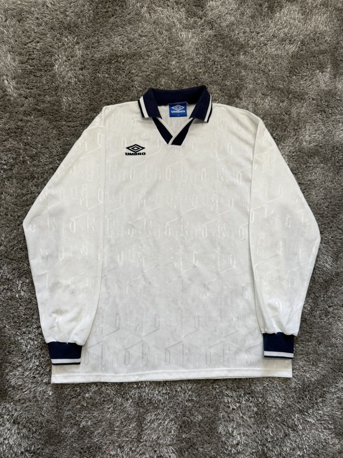 Umbro Vintage 90s Umbro Template football Jersey Size US XL / EU 56 / 4 - 1 Thumbnail