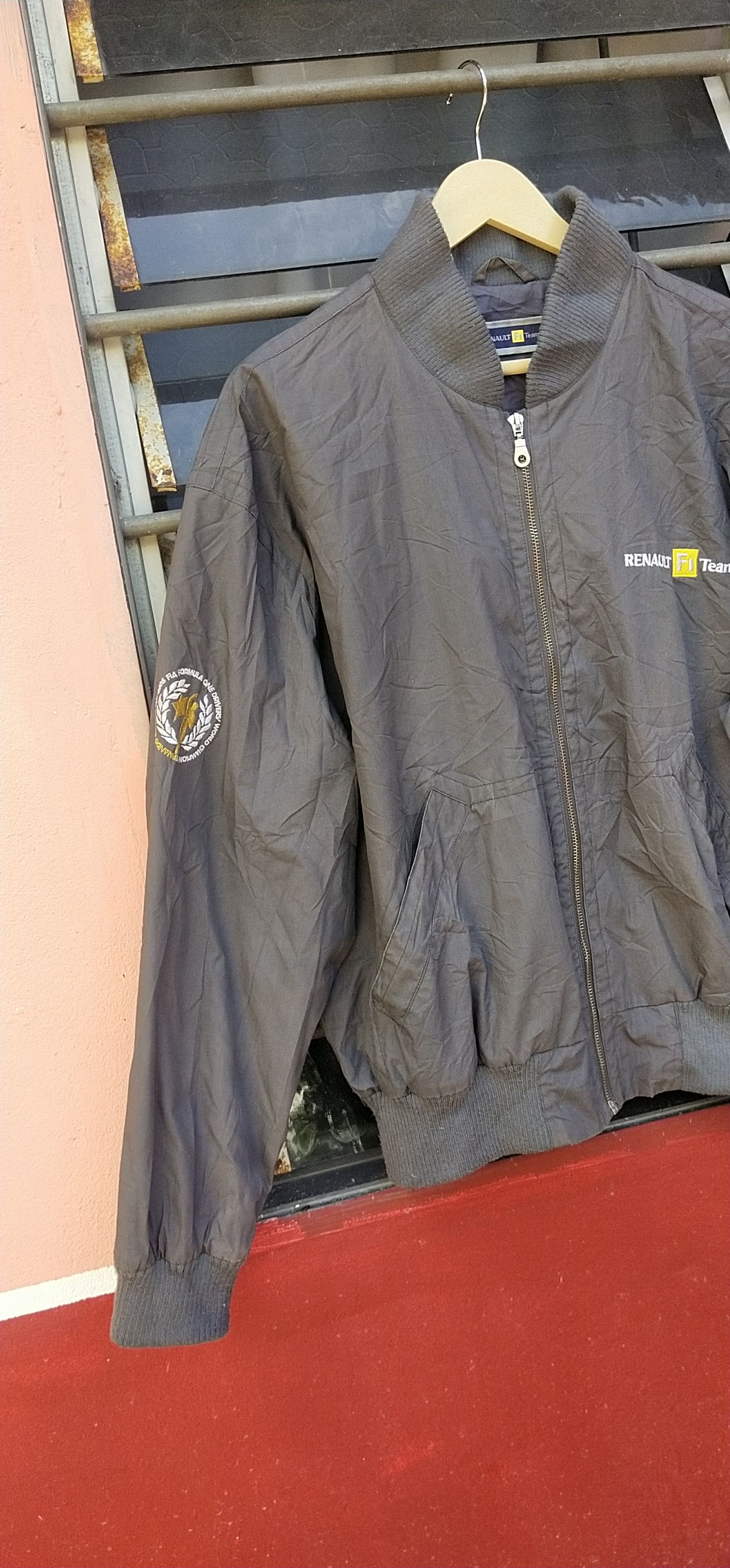 Formula 1 × Sports Specialties Final Drop Formula 1 Jacket L Size US L / EU 52-54 / 3 - 9 Thumbnail