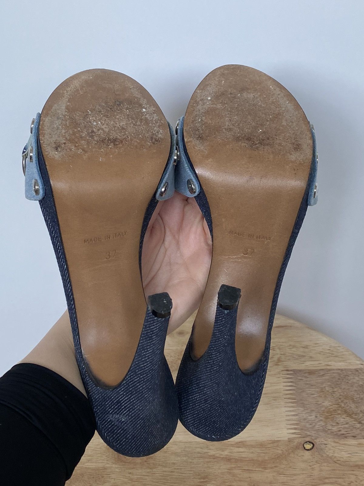 Dior RARE ❗️🚨Dior John Galliano Vintage Denim Mules in Blue Size US 7 / IT 37 - 8 Thumbnail